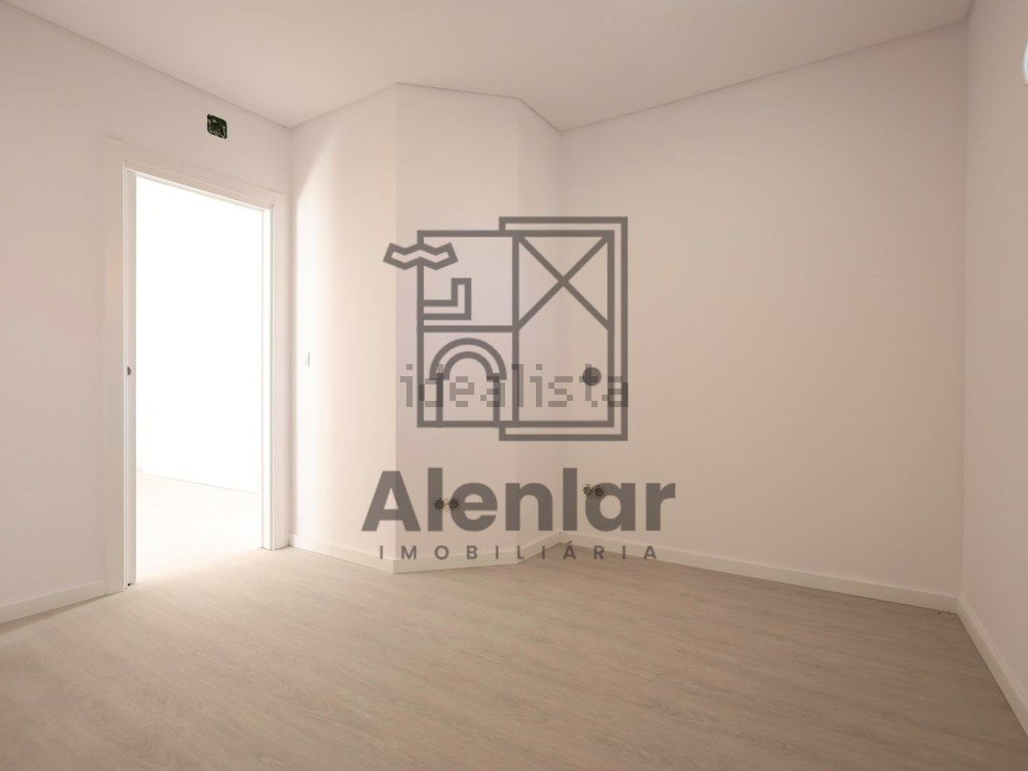 小楼房或独栋别墅出售在Ventosa - 照片