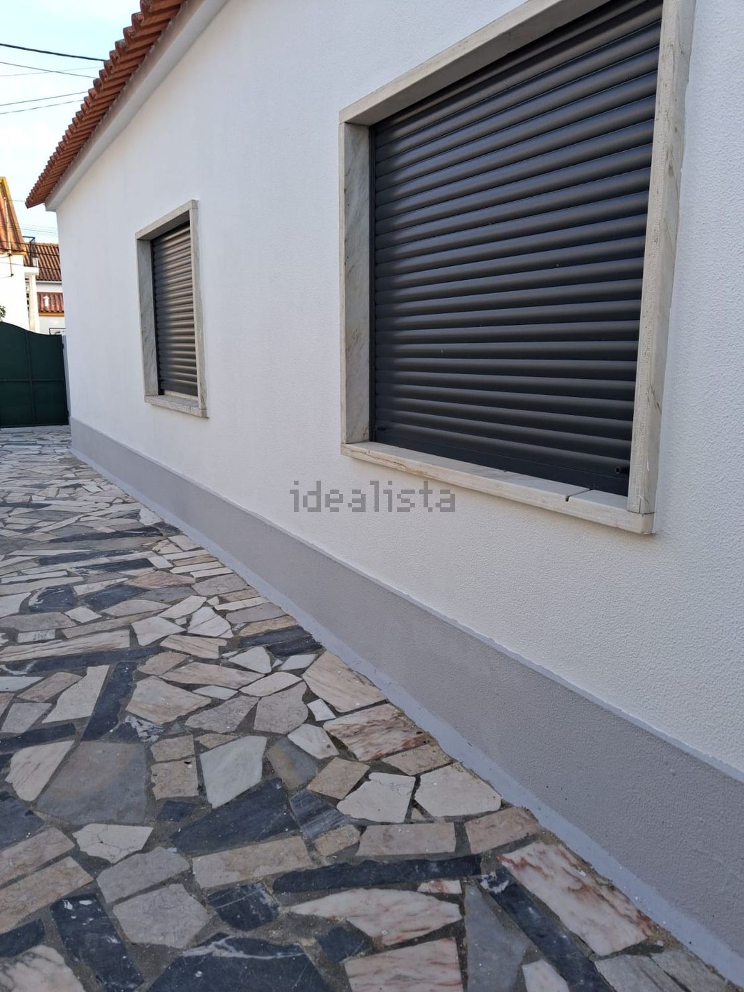 出租小楼房或独栋别墅在Rua Alexandre Cardoso, 28 - 外立面