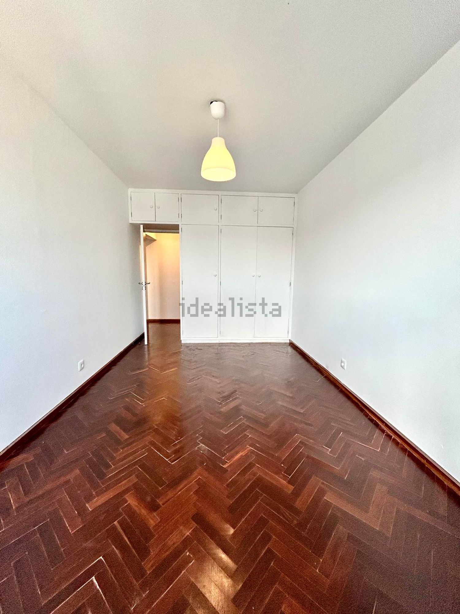 出租公寓 t2在Alameda António Sérgio, 4 - 卧室