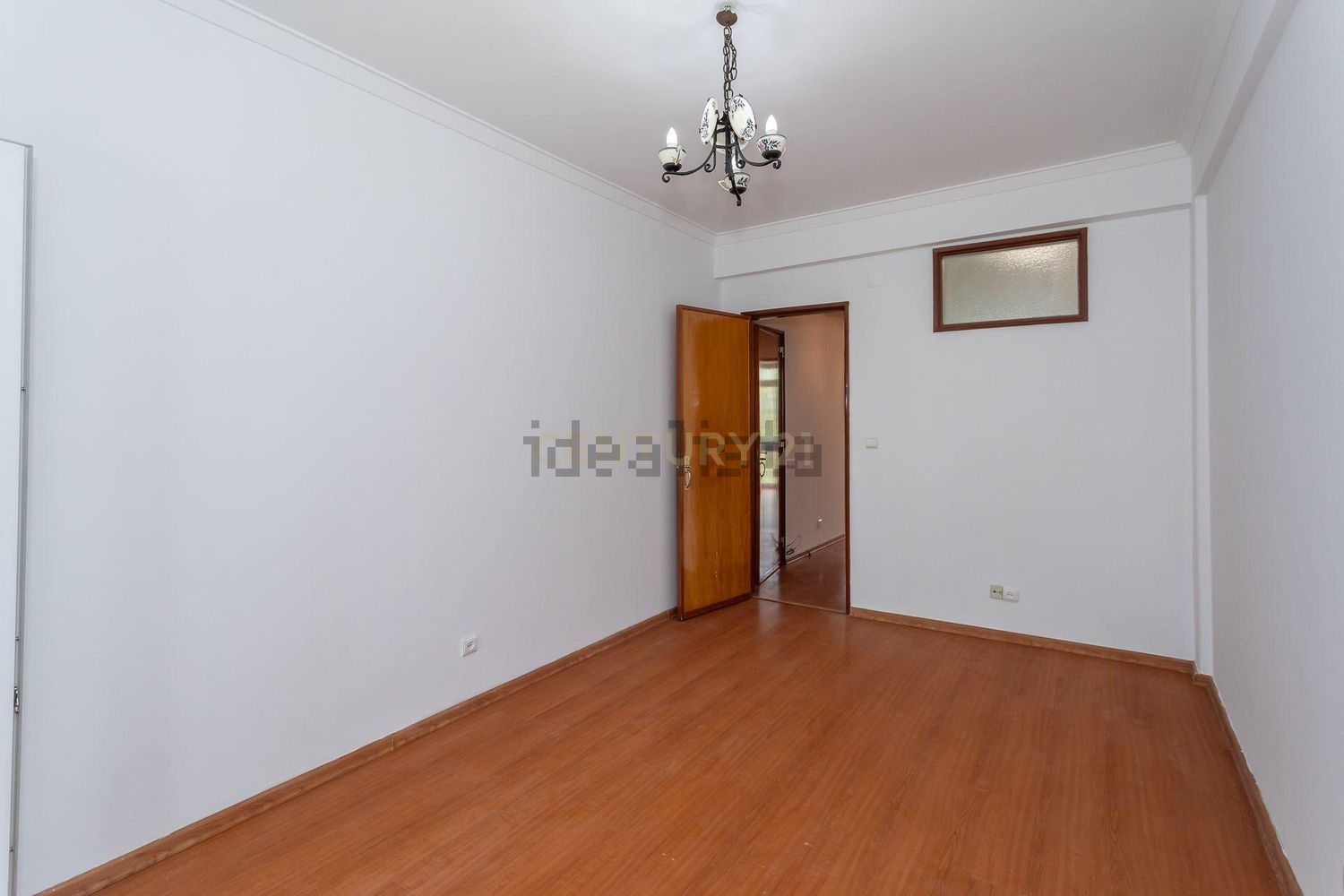 公寓 t3出售在Rua Capitão Tenente Oliveira e Carmo, 143 - 居住