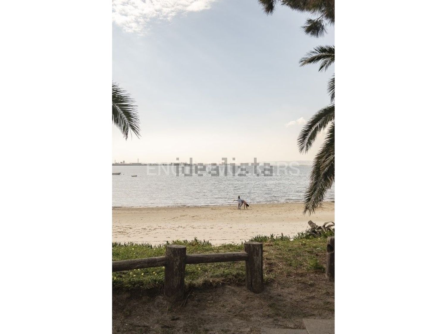 小楼房或独栋别墅出售在Moita - 视线