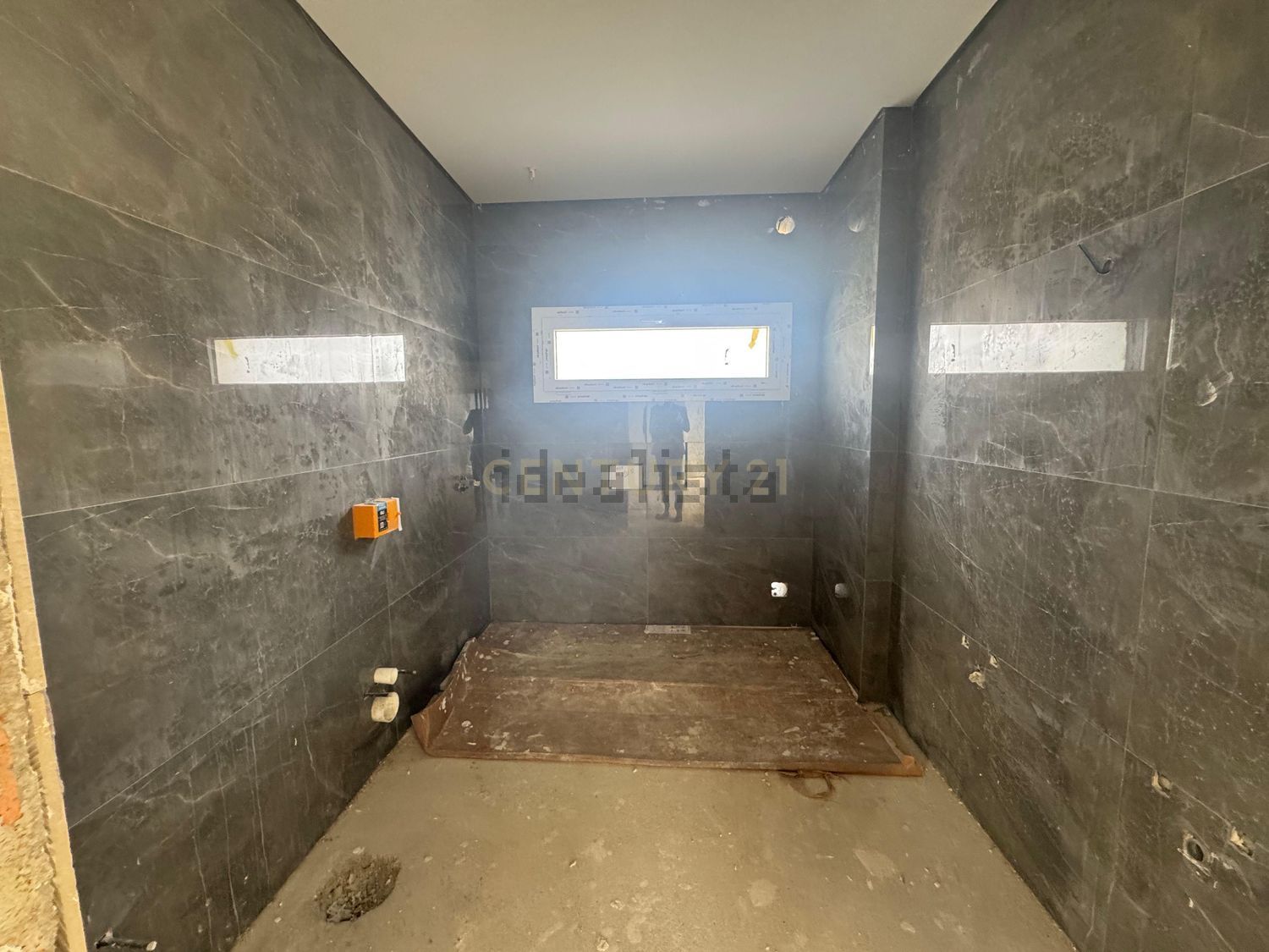 小楼房或独栋别墅出售在Rua Doutora Sara Benoliel, 2866 - 过道