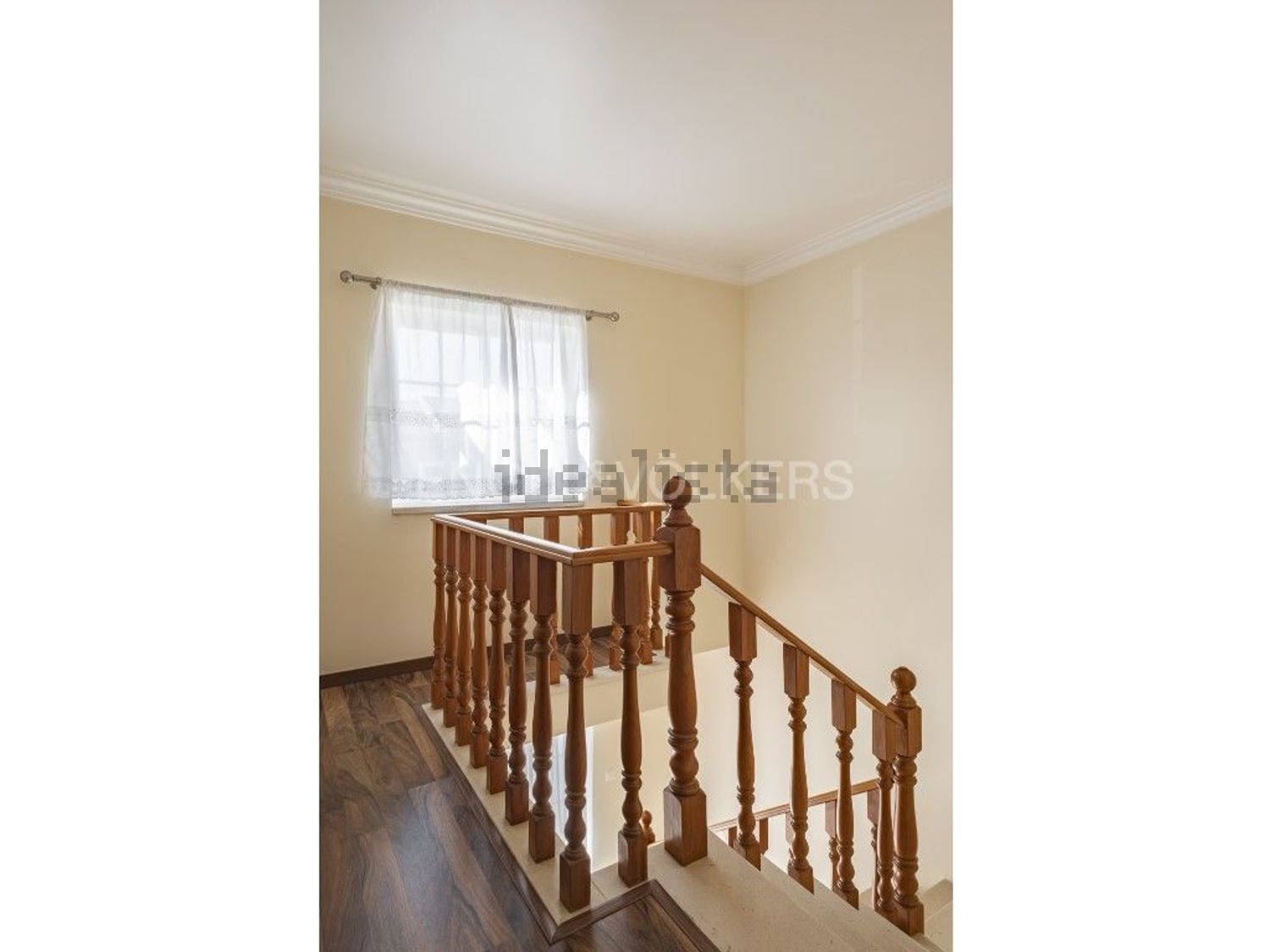 小楼房或独栋别墅出售在Moita - 详情