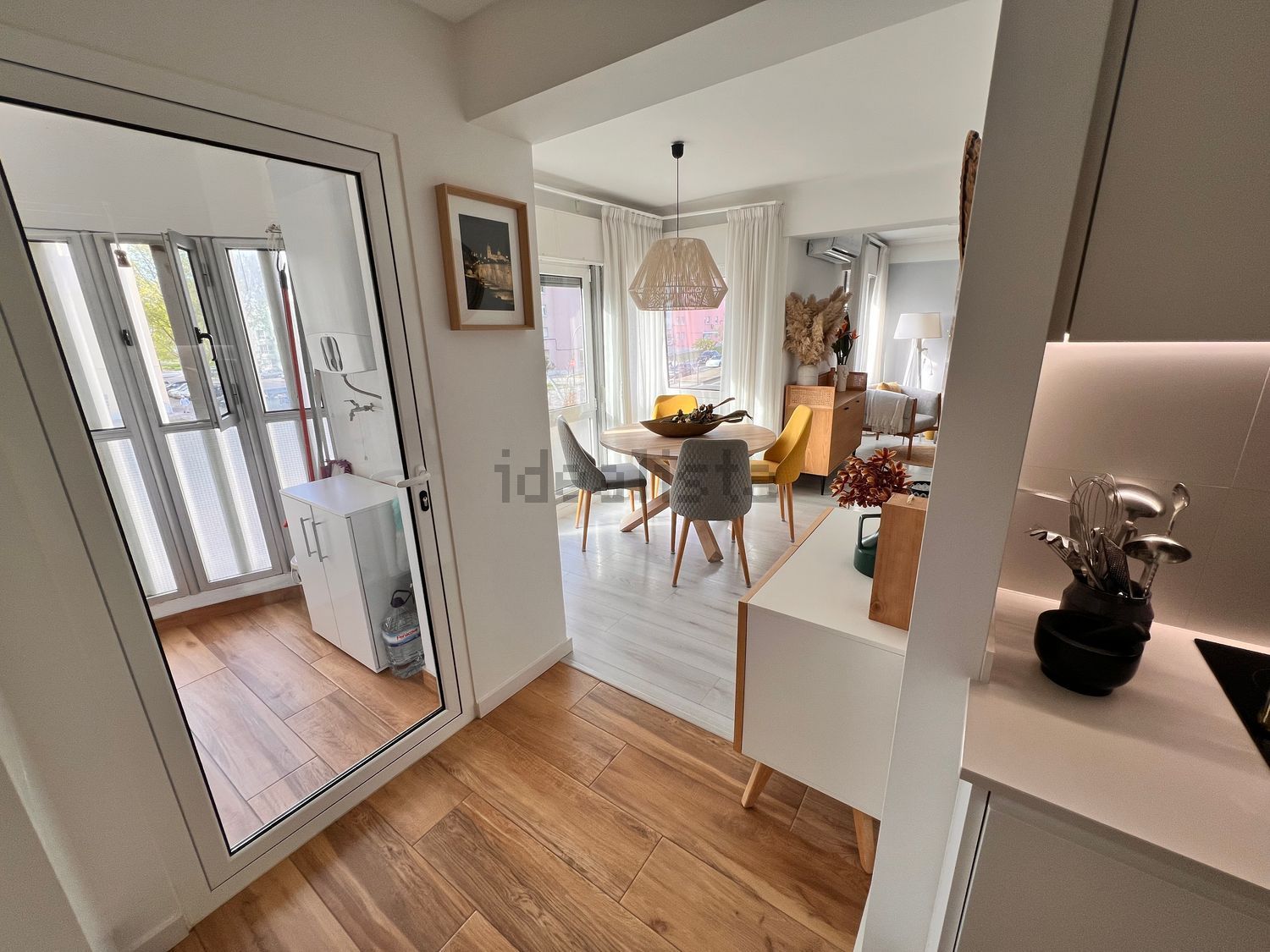 出租公寓 t3在Rua Guiomar Torresão, 61 - 餐厅