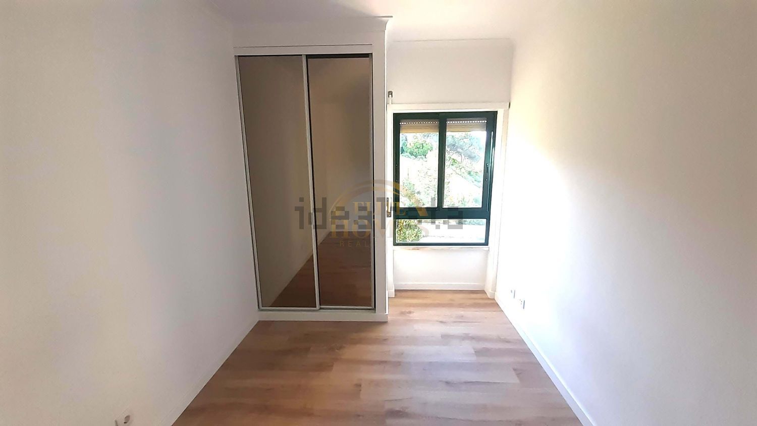 公寓 t3出售在Praceta Raúl Brandão - 居住