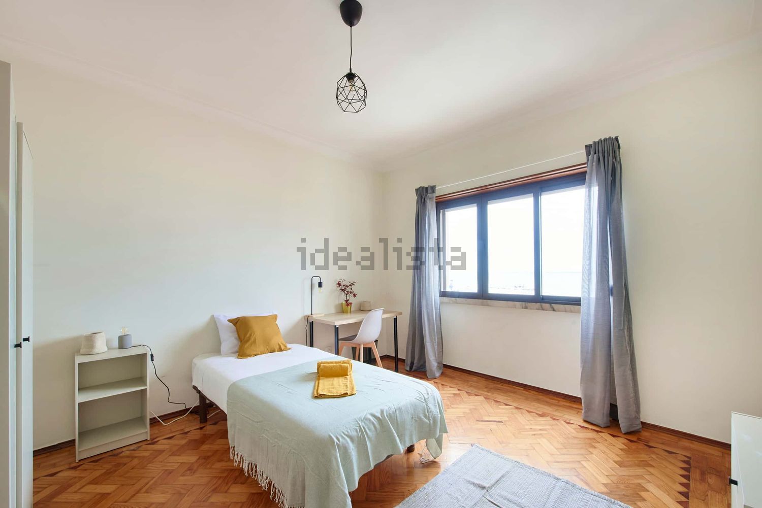 出租房间在Rua Diogo do Couto, 1 - 卧室