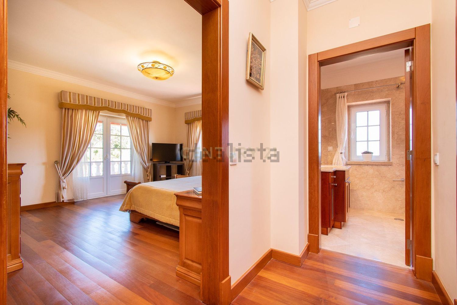 小楼房或独栋别墅出售在Santo Isidoro - 卧室