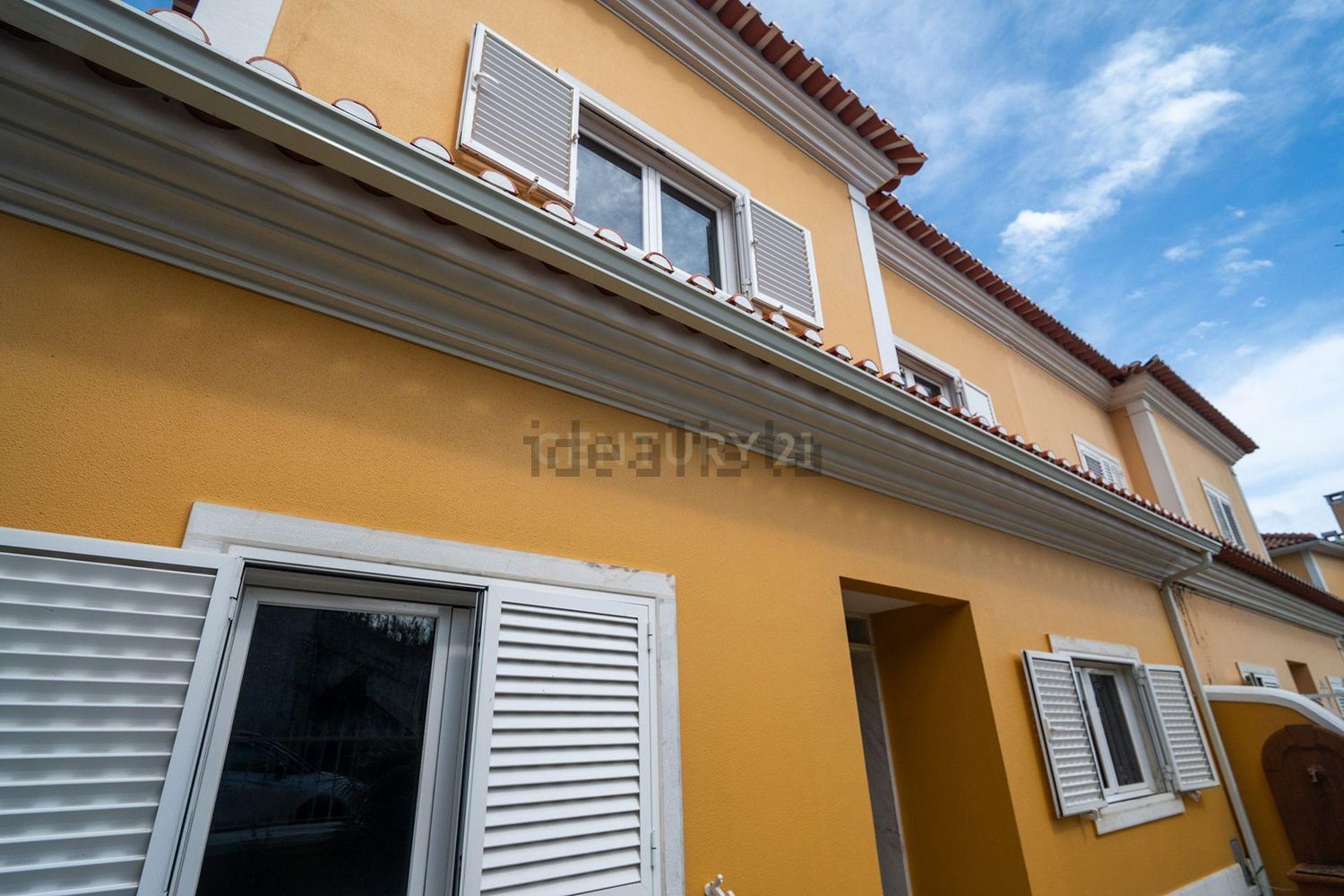 小楼房或独栋别墅出售在Rua Engenheiro José Caetano Salema Garção, 29 - 外立面