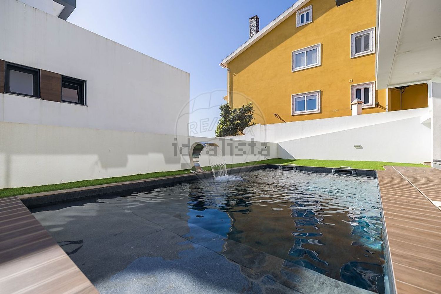 出租小楼房或独栋别墅在Rua Almeida Garrett - 游泳池