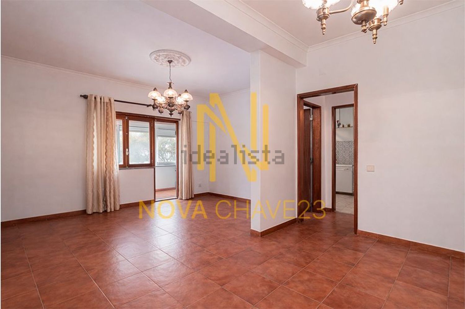 公寓 t2出售在Rua Camilo Castelo Branco - 客厅