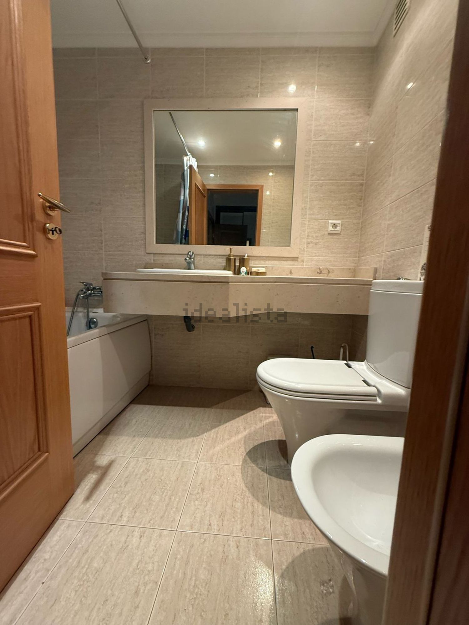 出租公寓 t1在Rua Alfredo Cunha, 58 - 卫生间