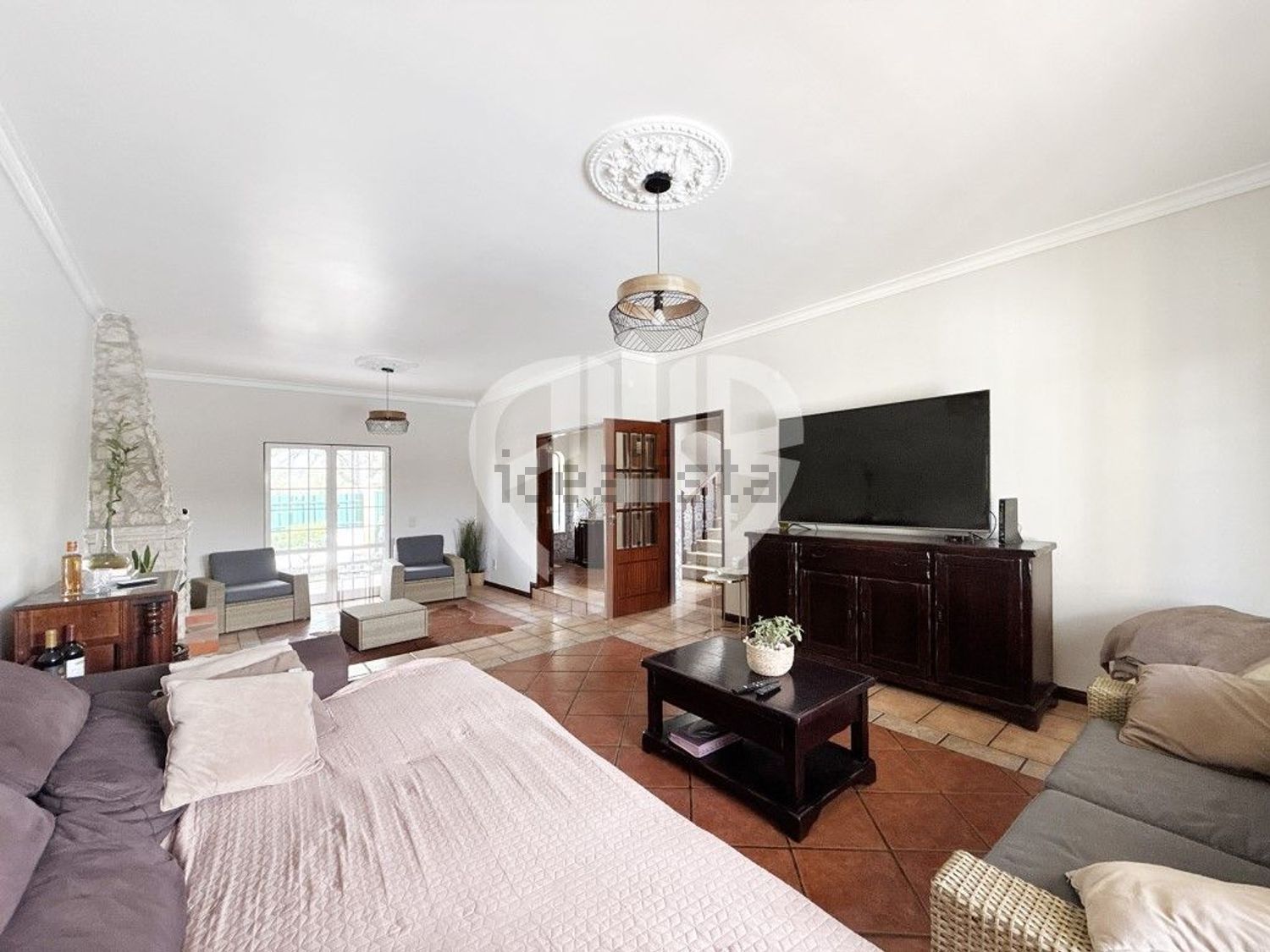 小楼房或独栋别墅出售Cm1029 - 客厅