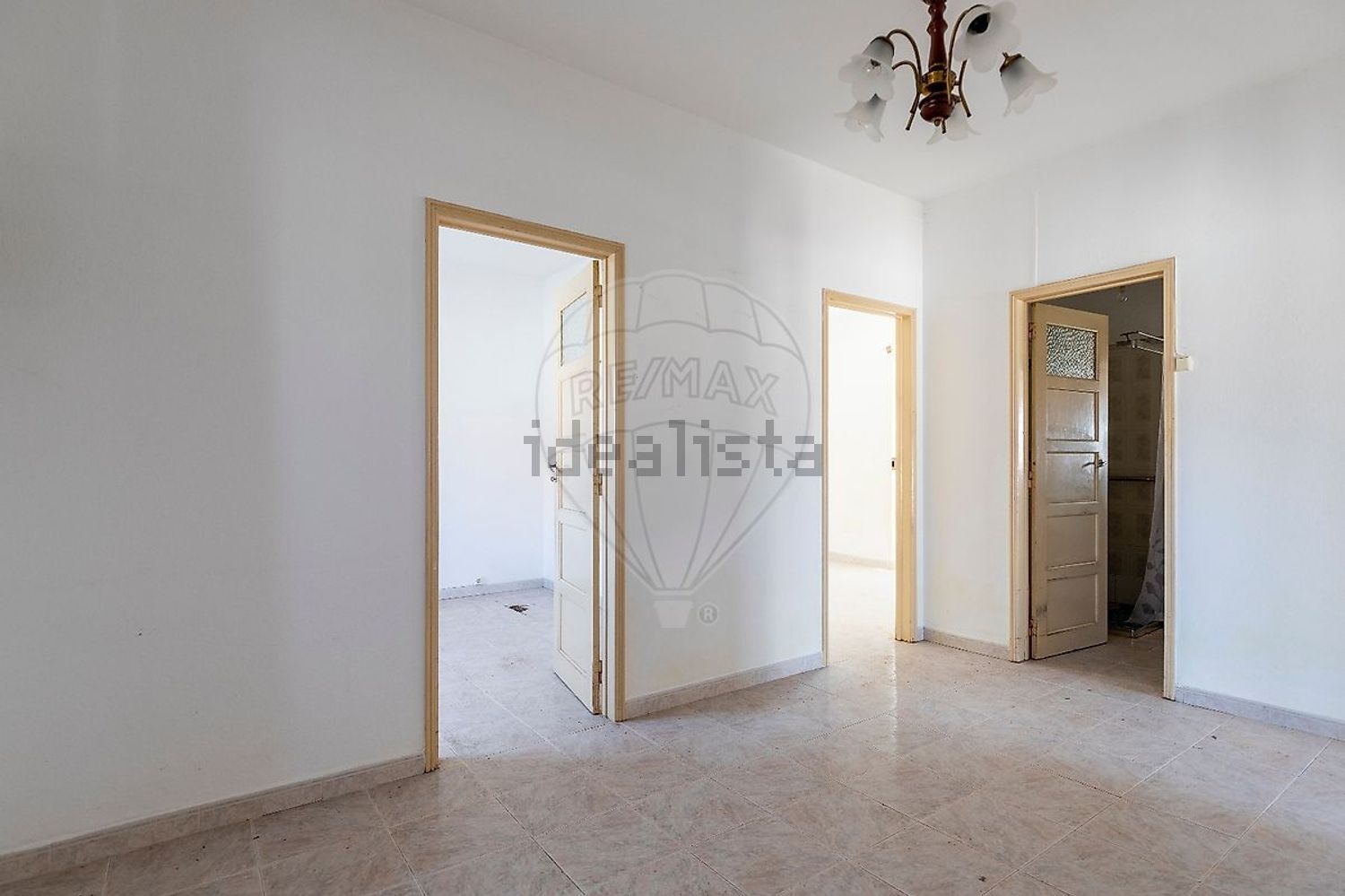 小楼房或独栋别墅出售在Rua da Guerra Peninsular - 照片