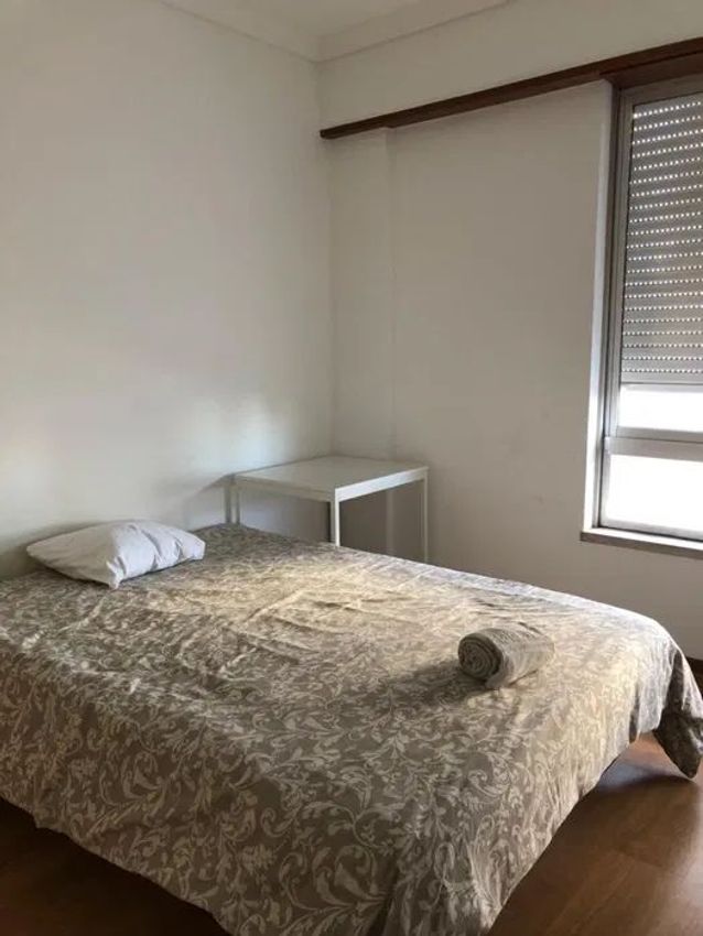 出租房间在Moscavide e Portela