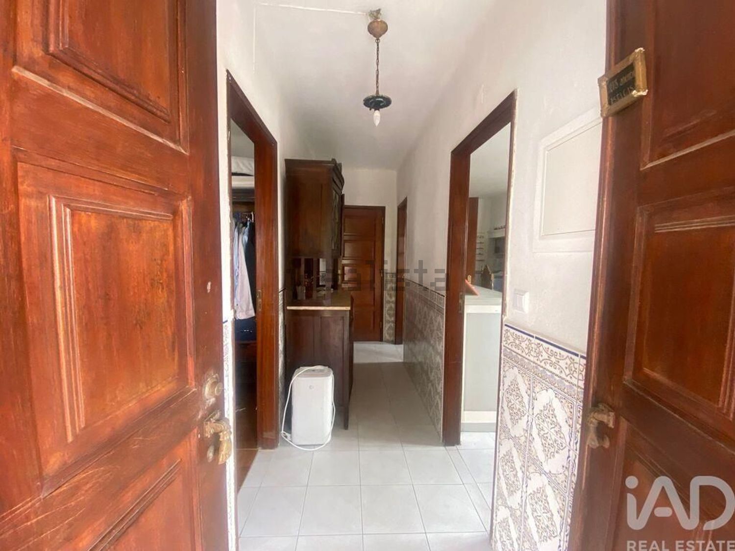 小楼房或独栋别墅出售在Lamas e Cercal - 过道