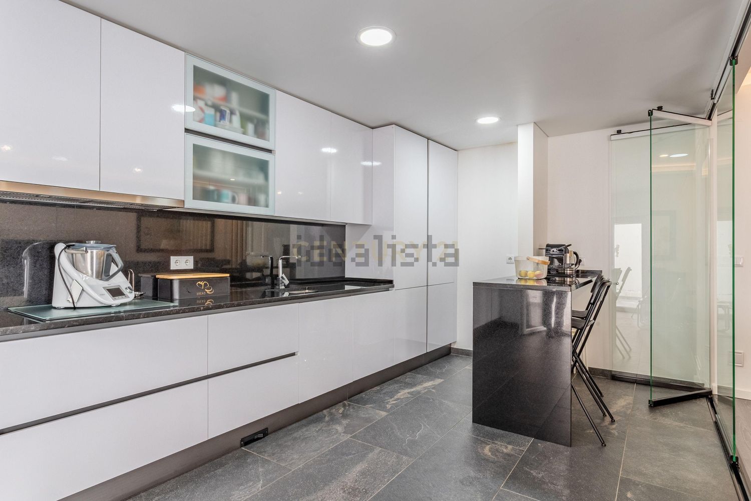 复式公寓出售在Rua Almirante Gago Coutinho, 118 - 厨房