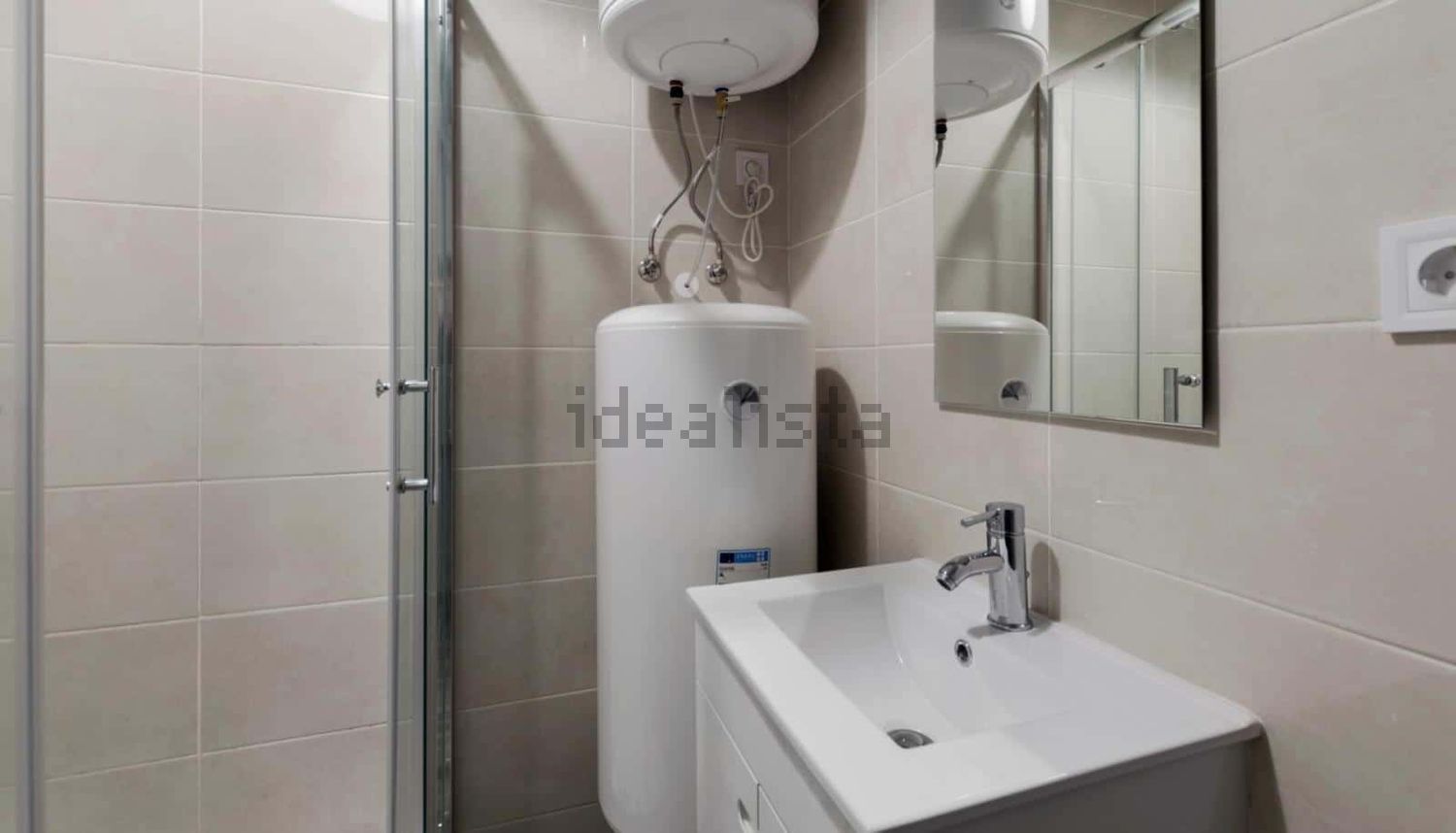 出租房间在Praceta das Roiçadas s/n - 卫生间