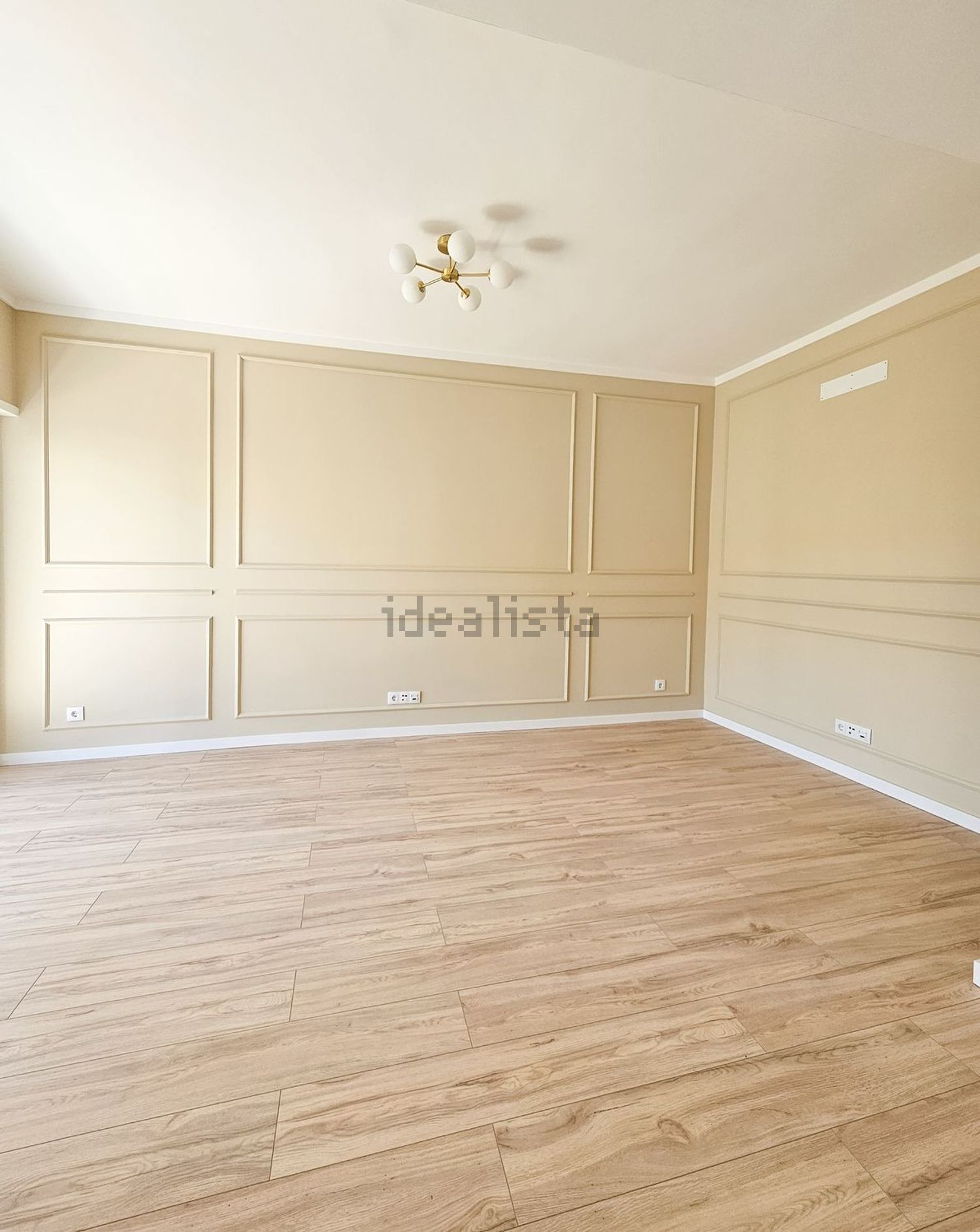 公寓 t3出售在Praceta Eugénio de Castro - 客厅