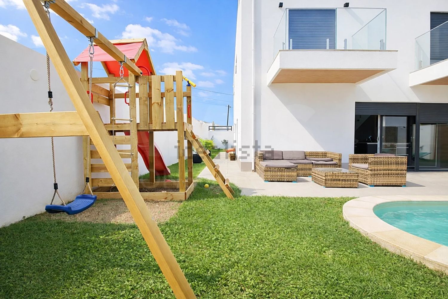 小楼房或别墅出售在Santo Antão e São Julião do Tojal - 花园