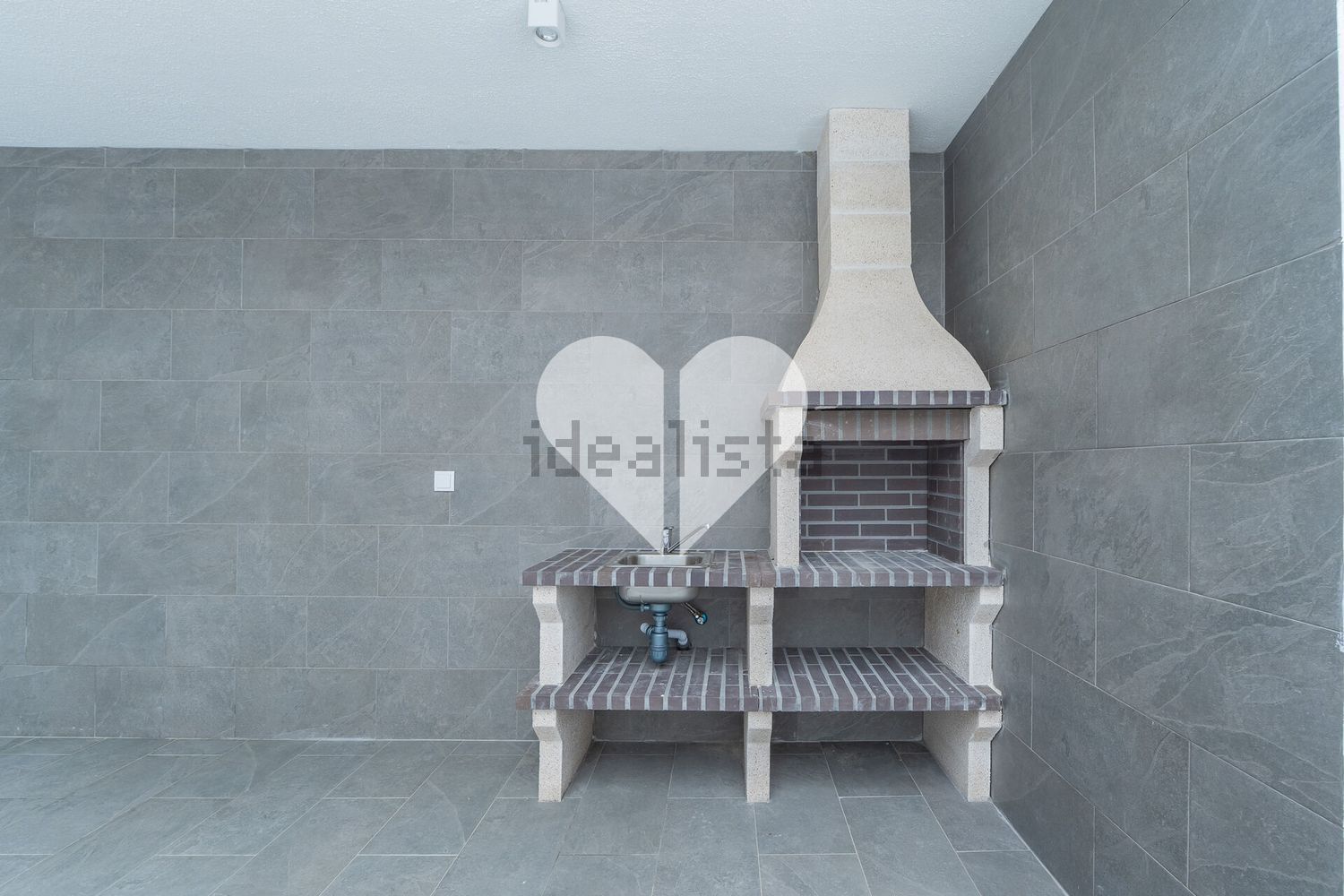 小楼房或独栋别墅出售在Santa Iria de Azoia - São João da Talha - Bobadela - 详情