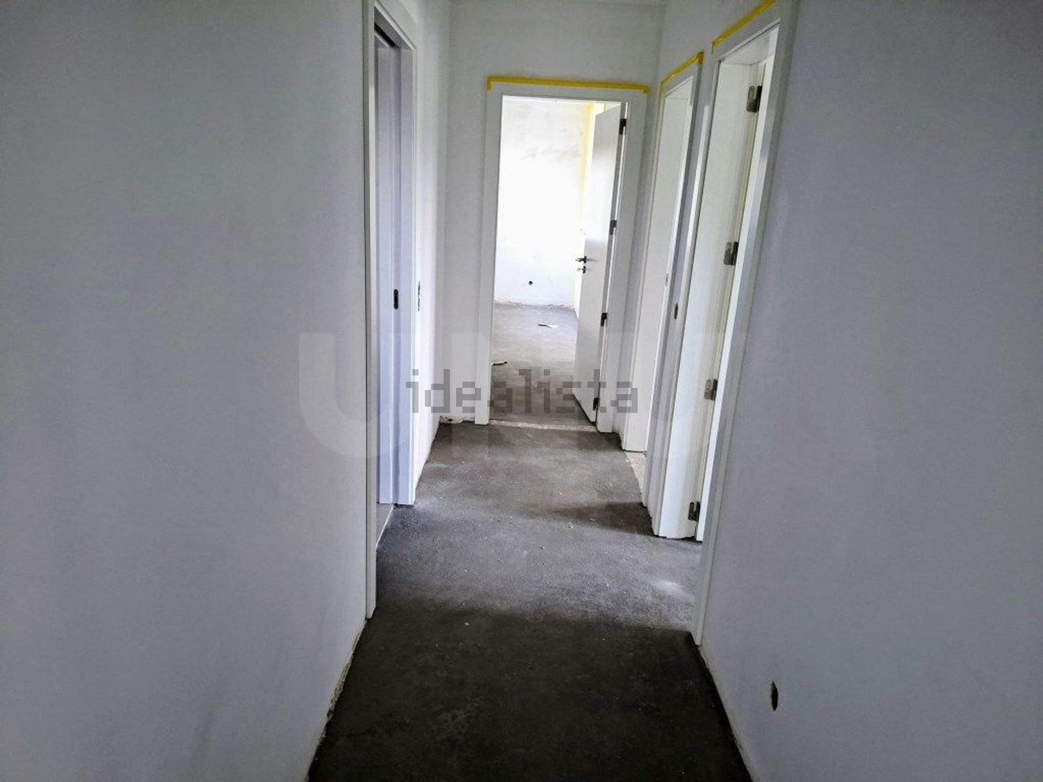 小楼房或独栋别墅出售在Rua da Estrada Militar - 过道