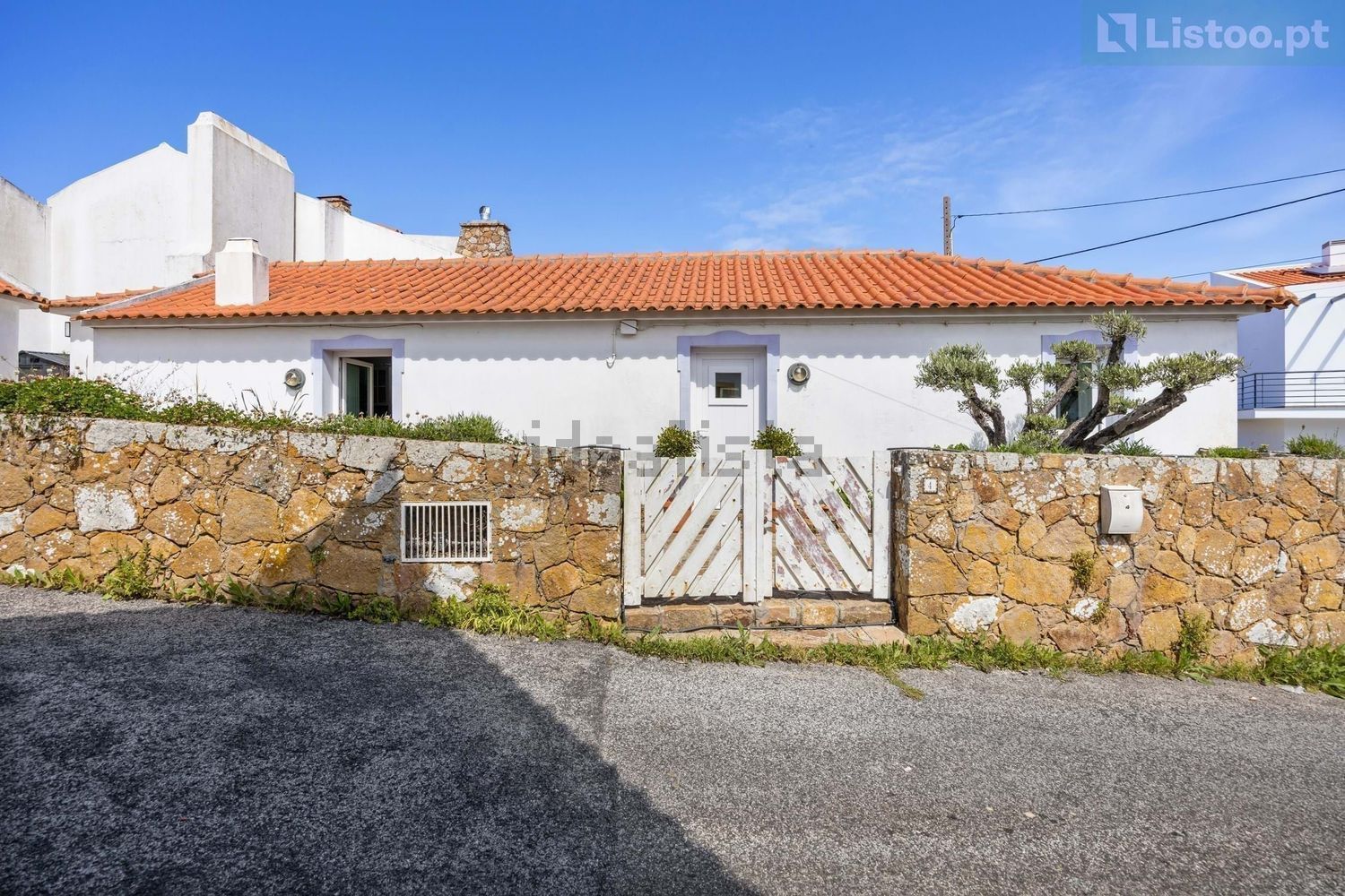 小楼房或别墅出售在Largo dos Catarinos - 外立面