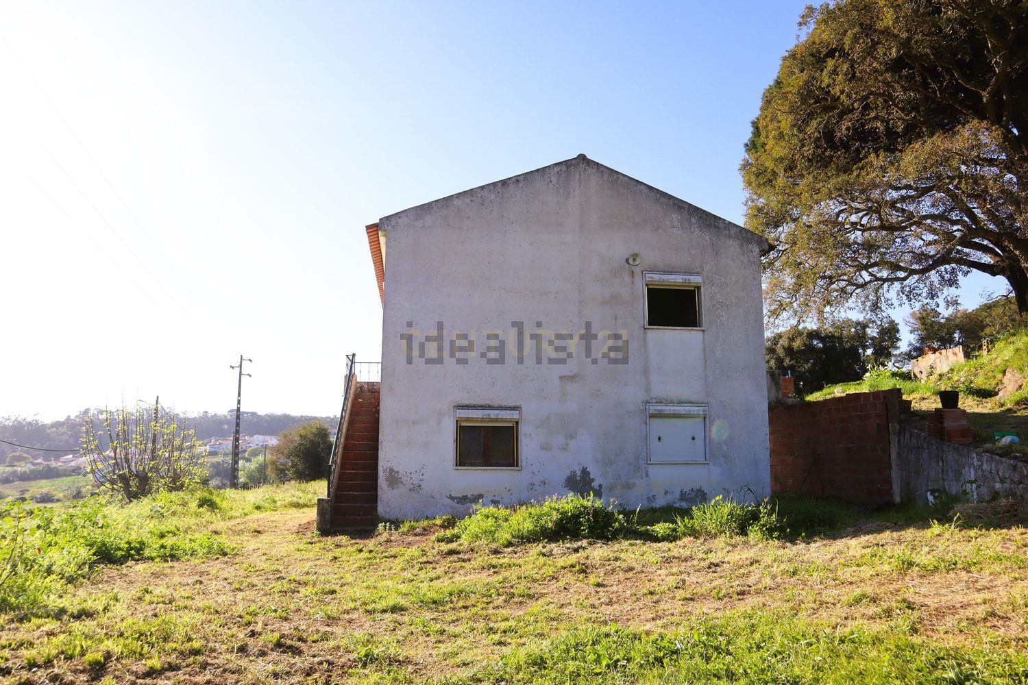 小楼房或独栋别墅出售在Estrada de Santo Estevão - 外立面