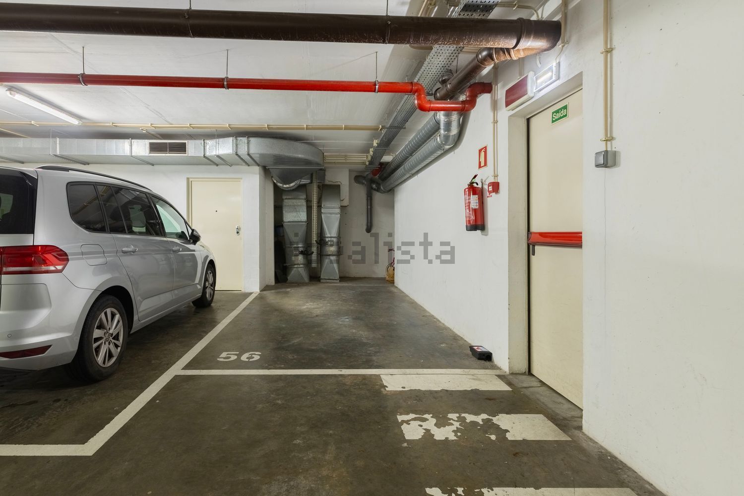 公寓 t2出售在Rua José Sobral de Almada Negreiros - 停车位