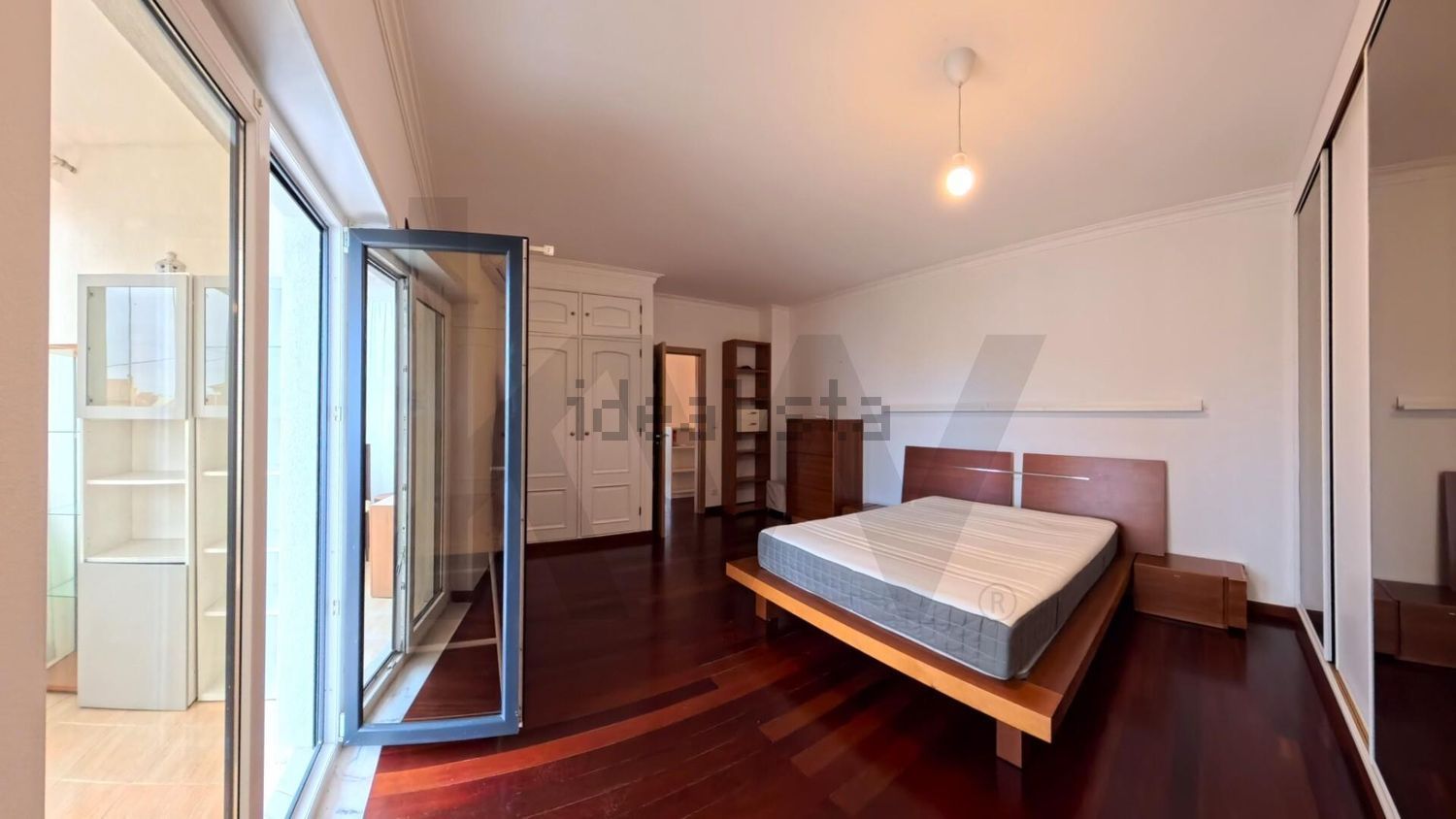 出租小楼房或别墅在Paz - Salgados - 卧室