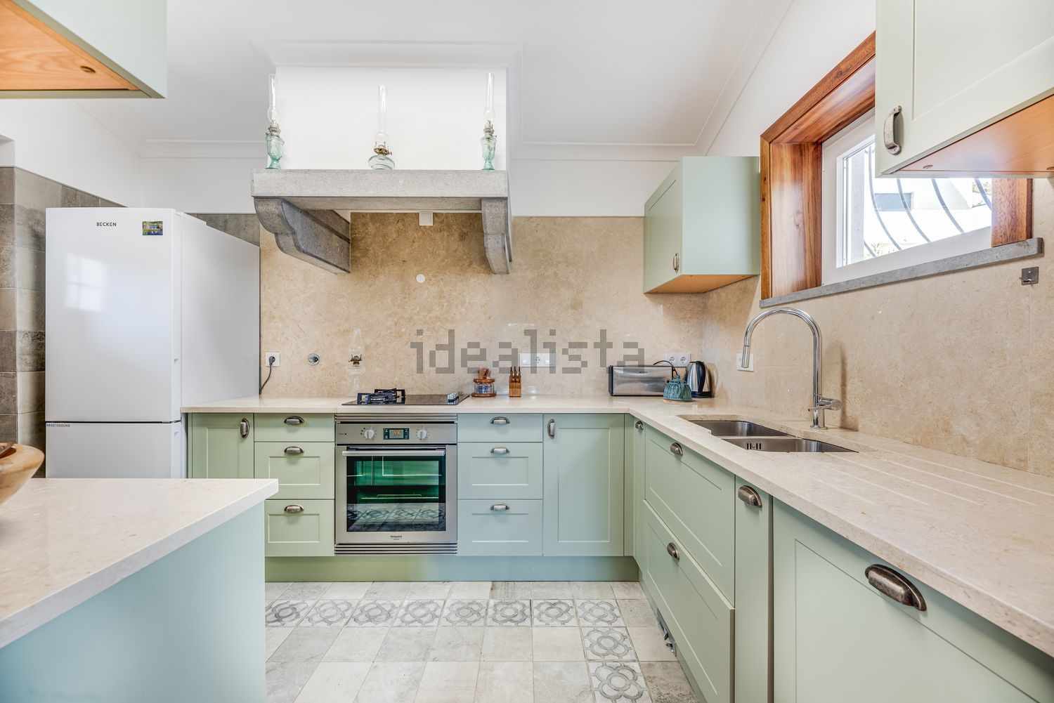 小楼房或独栋别墅出售在Caminho do Rio Touro - 厨房