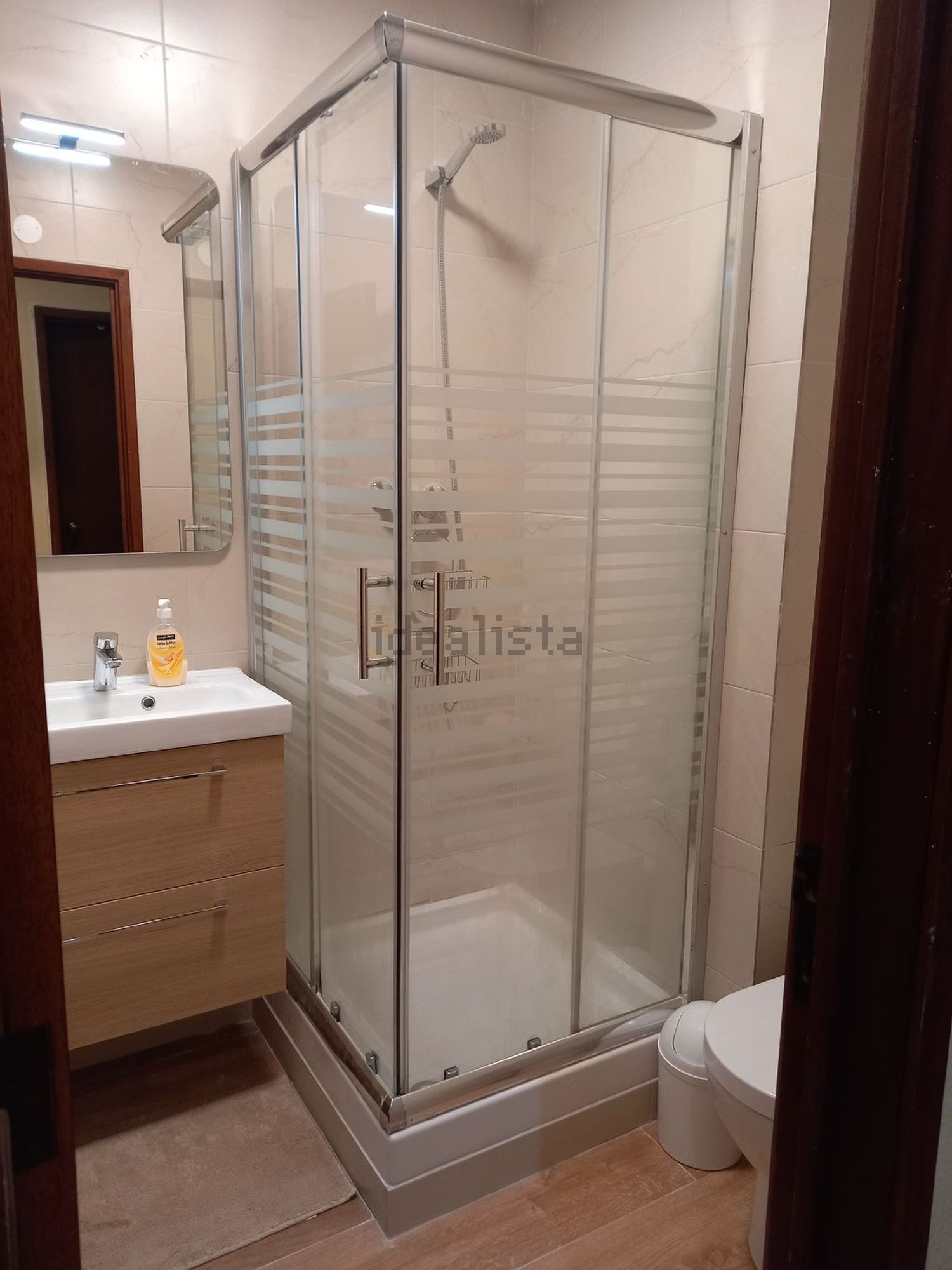 出租房间在Rua Pedro Bandeira, 11 - 卫生间