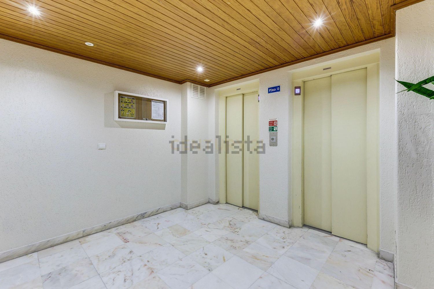 公寓 t3出售在Rua Manuel Martins da Hora, 13 - 居住