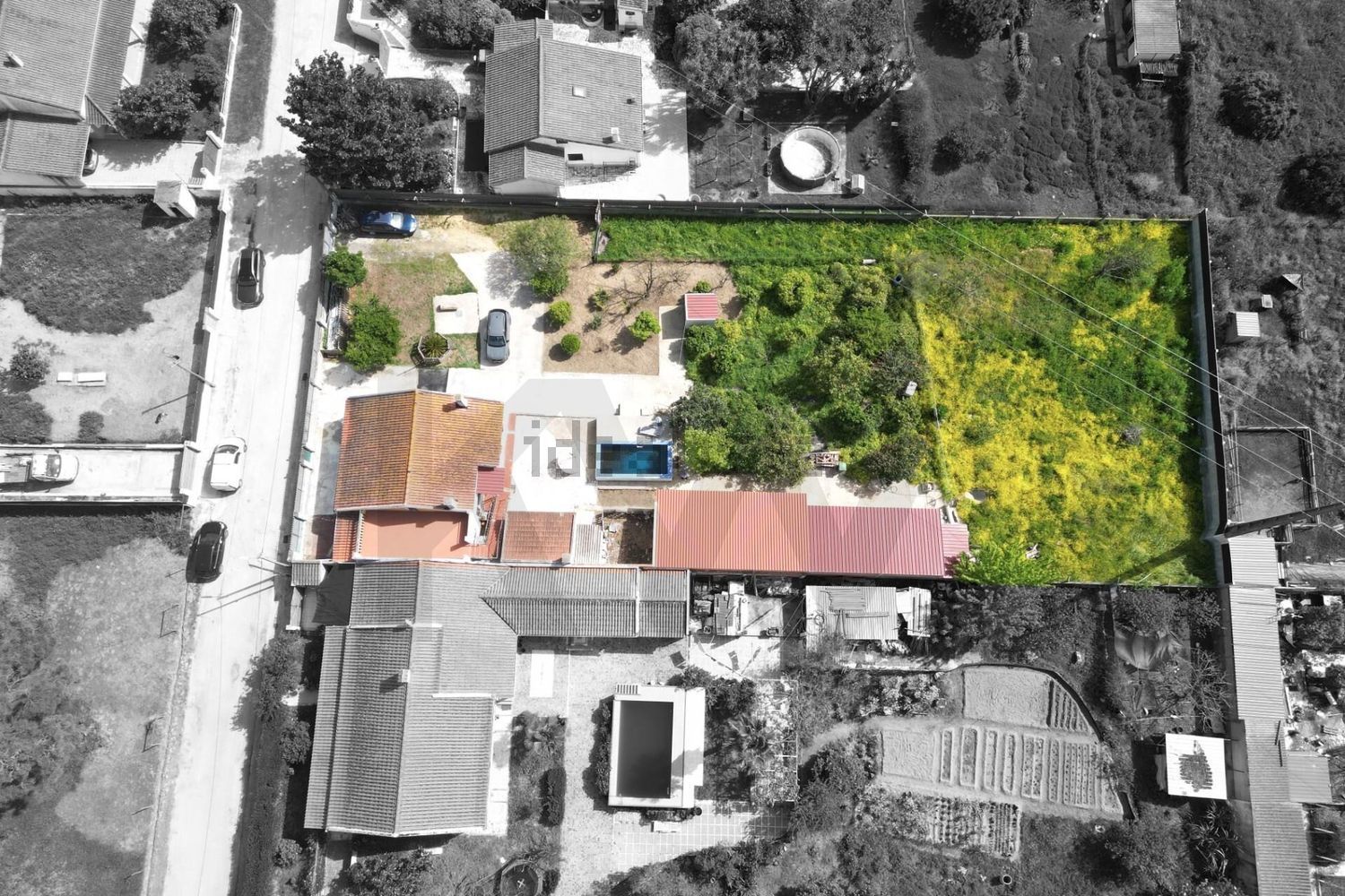 小楼房或独栋别墅出售在Rua António Aleixo - 平面图