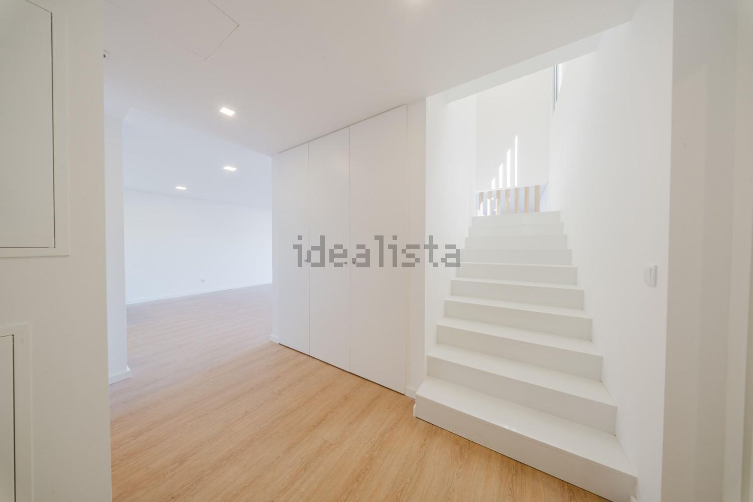 小楼房或独栋别墅出售在Rua Vieira da Silva - 详情