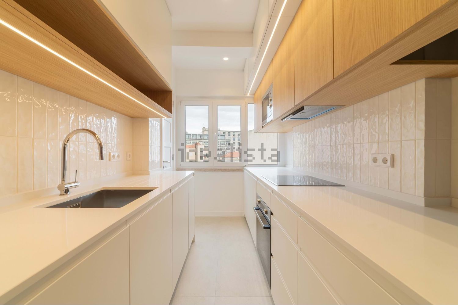 出租公寓 t2在Rua Francesinhas, 23 - 厨房