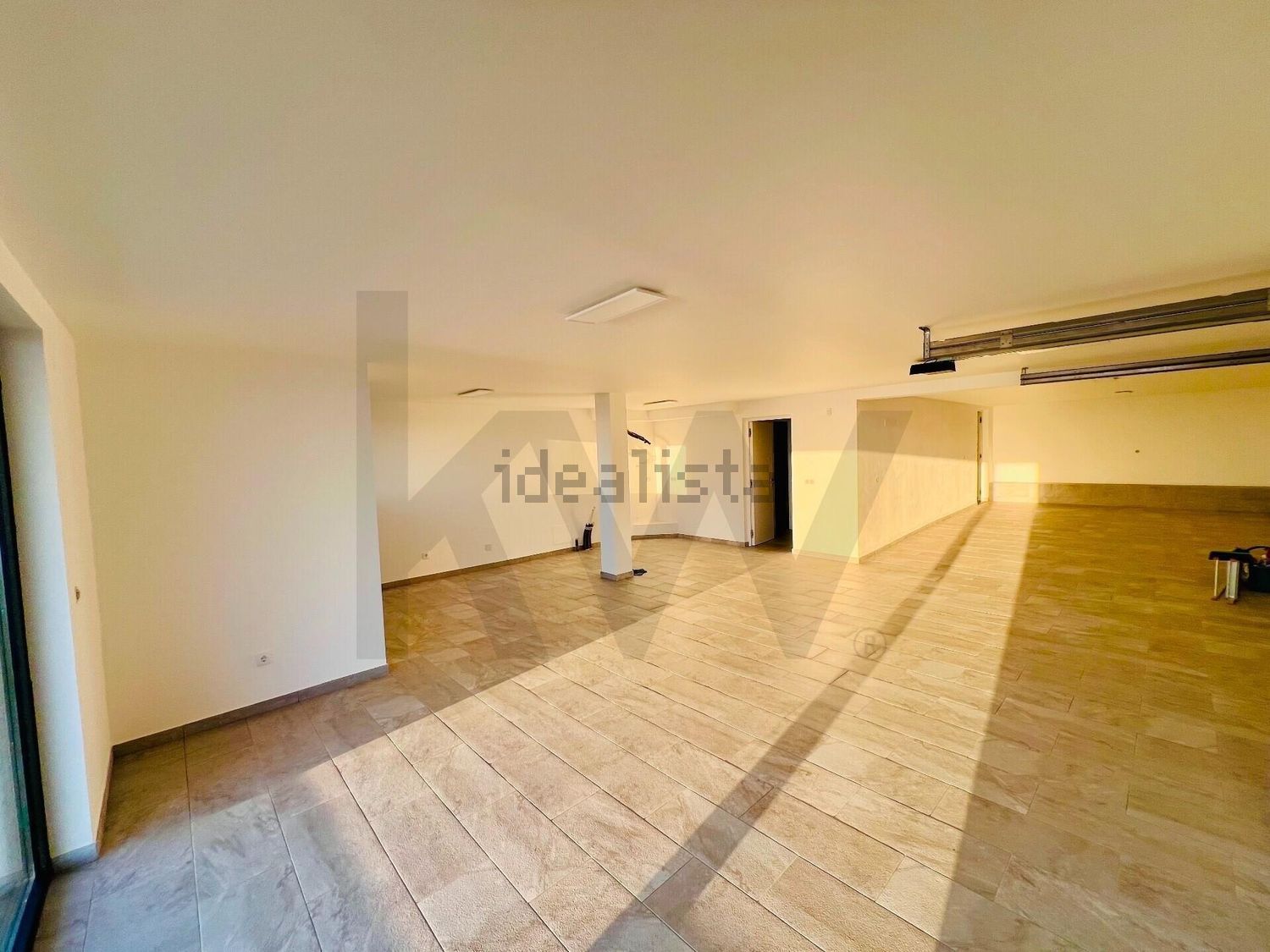 小楼房或独栋别墅出售在Rua das Salemas s/n - 居住