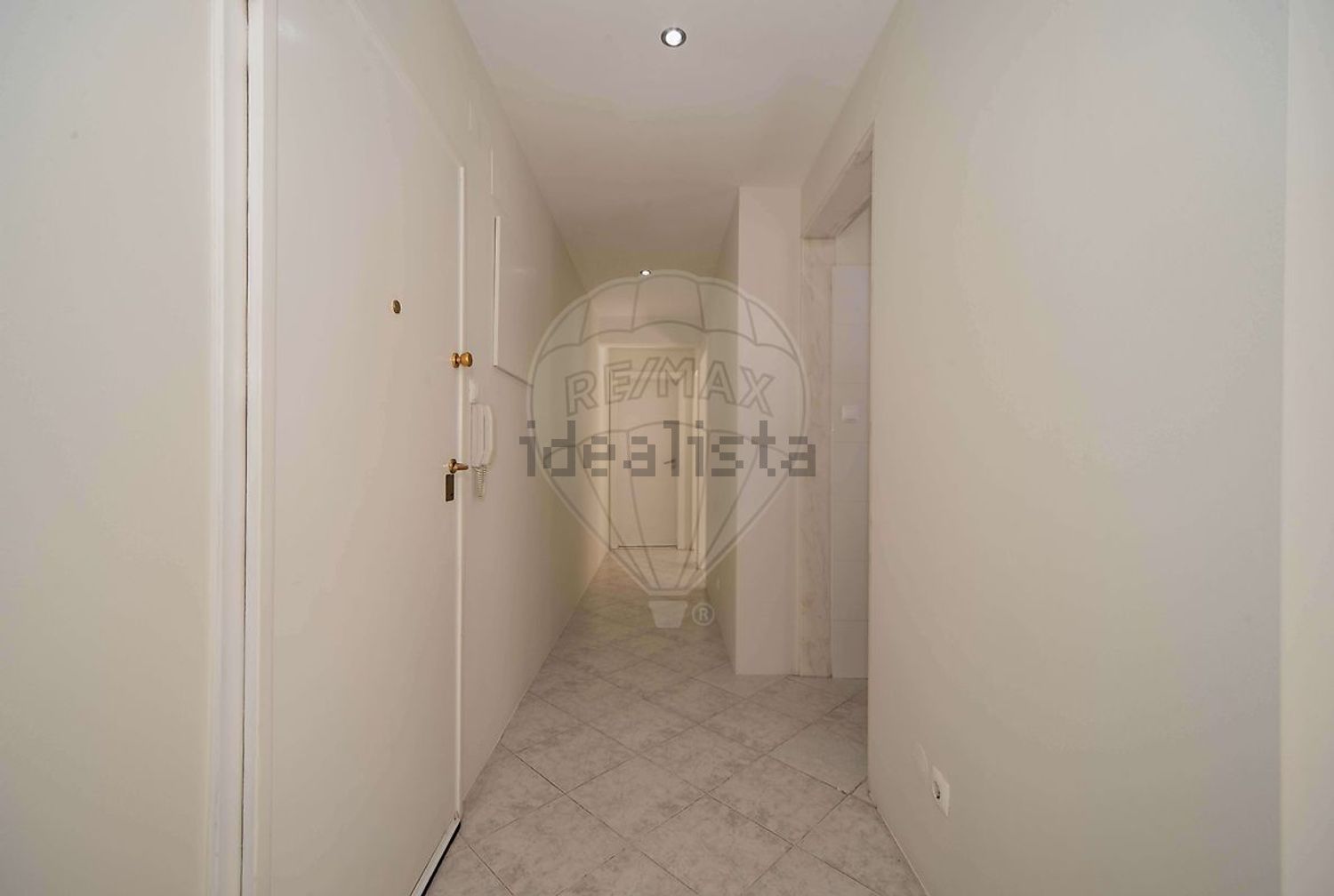 出租公寓 t2在Rua Jacinto Baptista - 过道