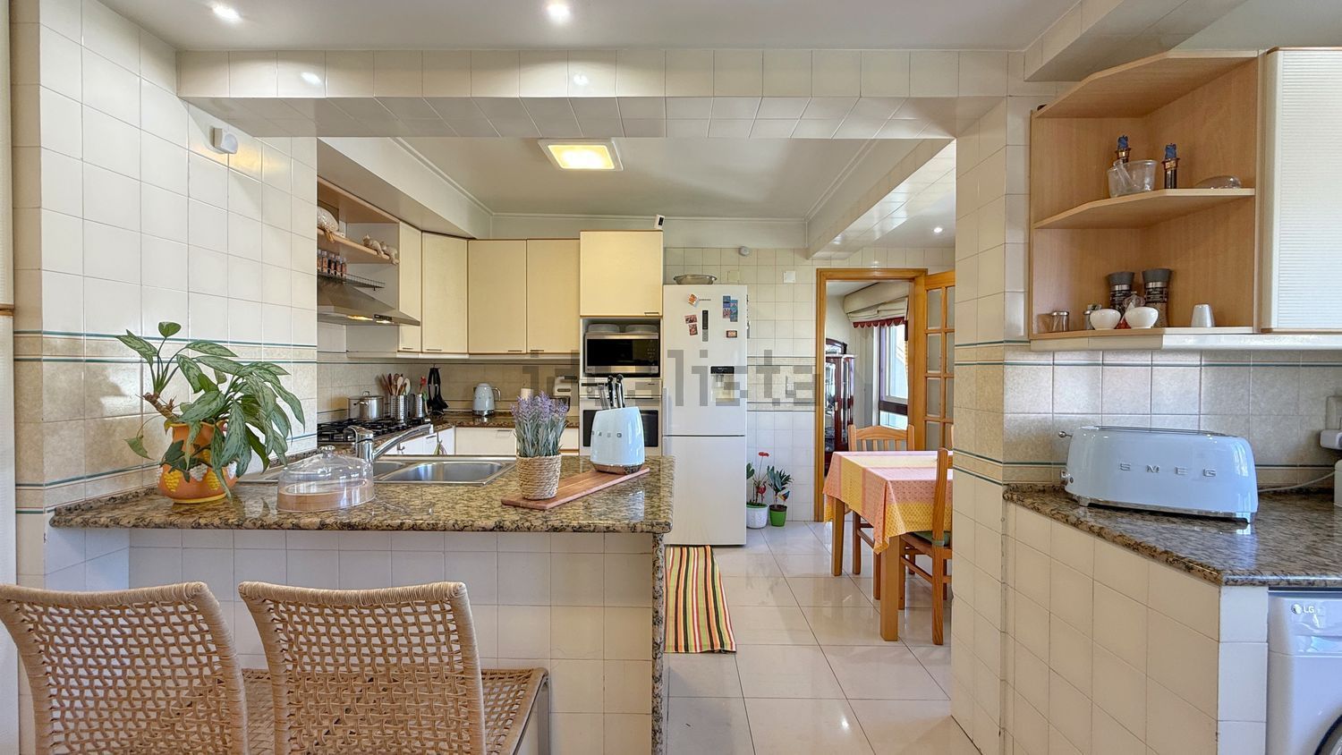 公寓 t6出售在Rua José Afonso, 10 - 厨房