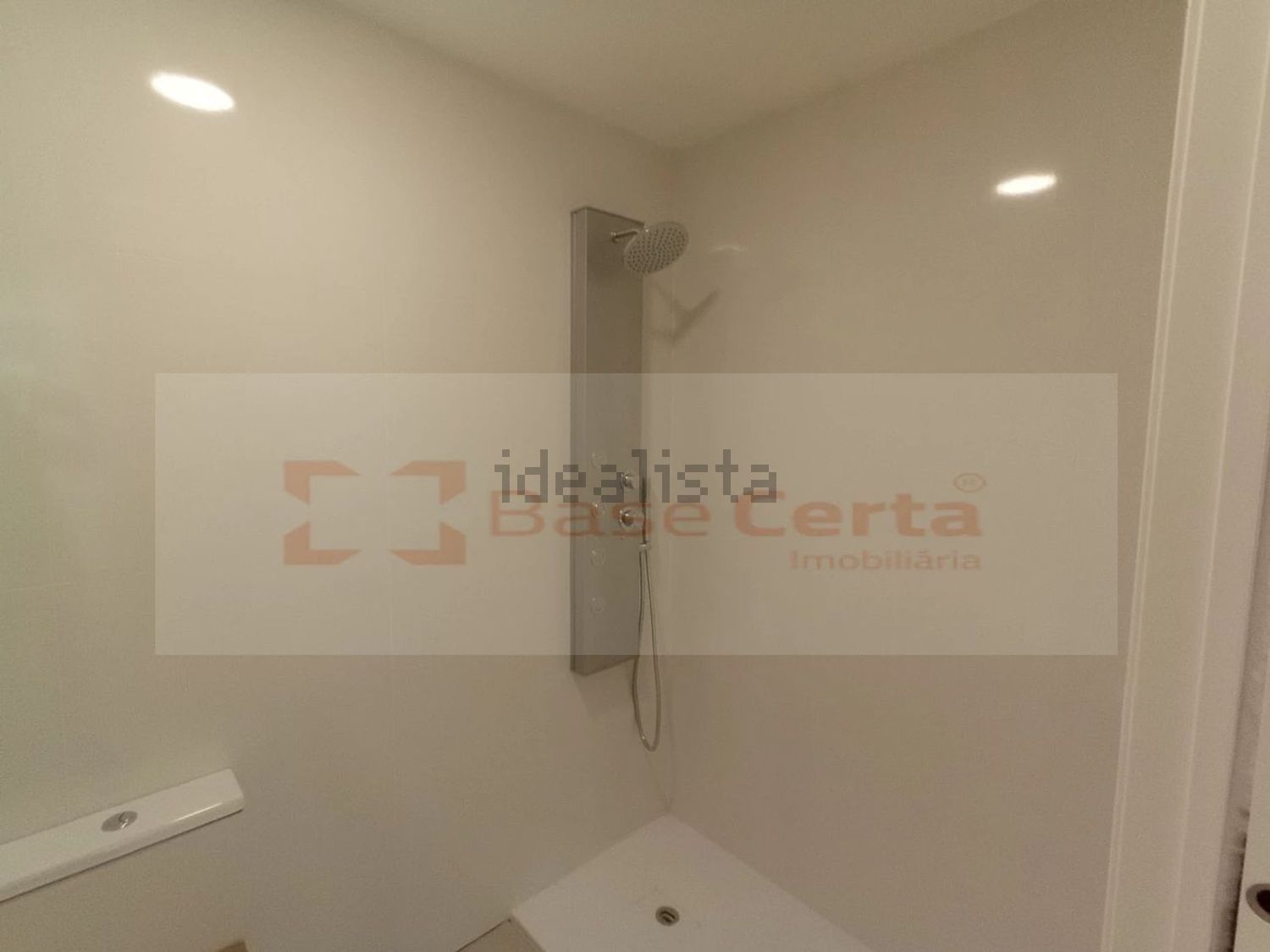 公寓 t3出售在Rua Melo Antunes s/n - 卫生间