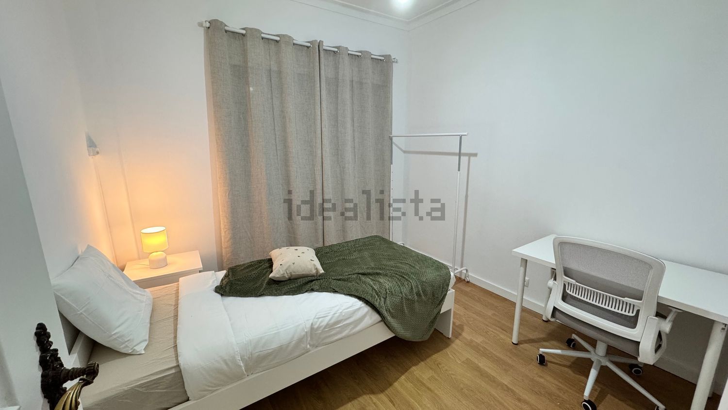 出租房间在Praça da Portela, 17 - 卧室