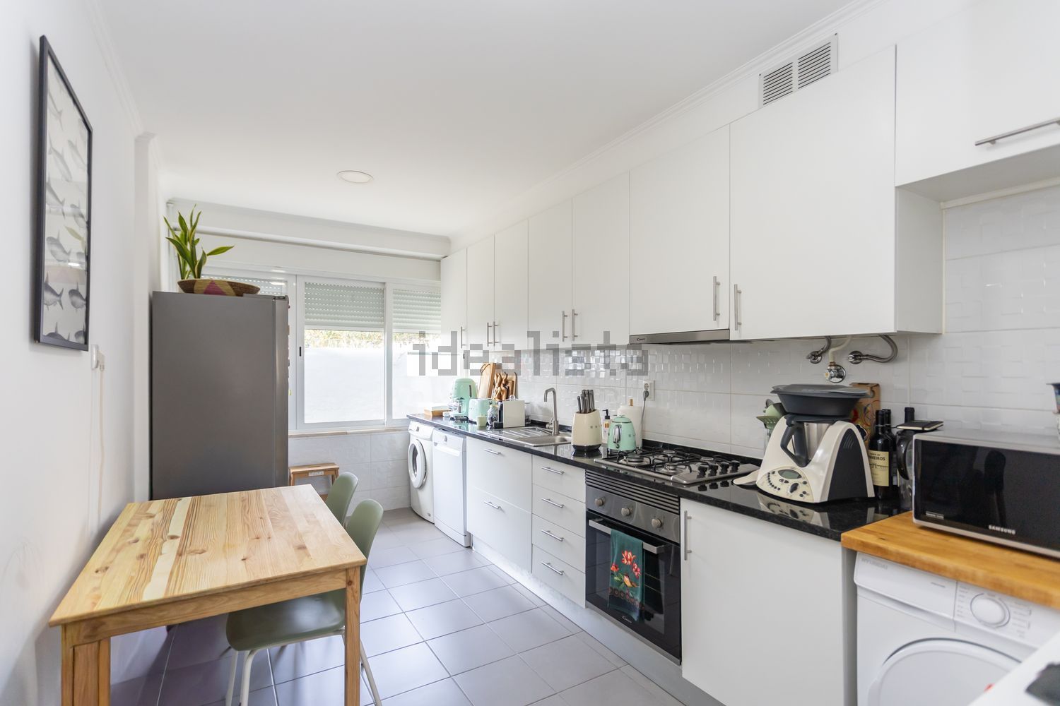 公寓 t2出售在Avenida Vale de Milhaços - 厨房