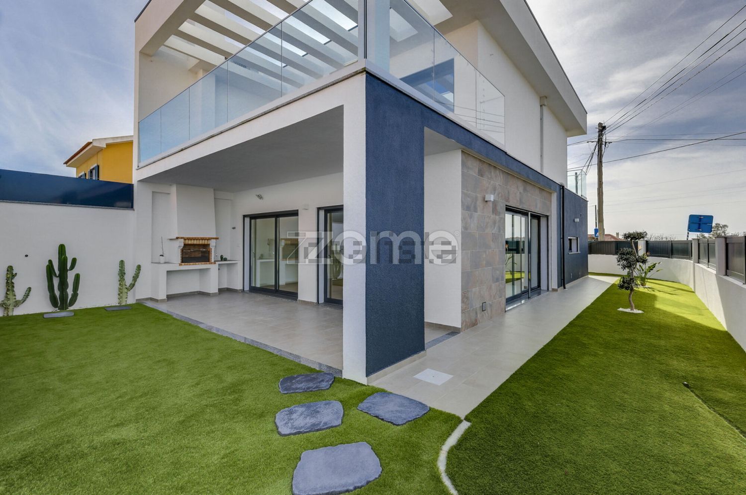 出租双拼别墅在Rua Portelas, 47 a - 外立面