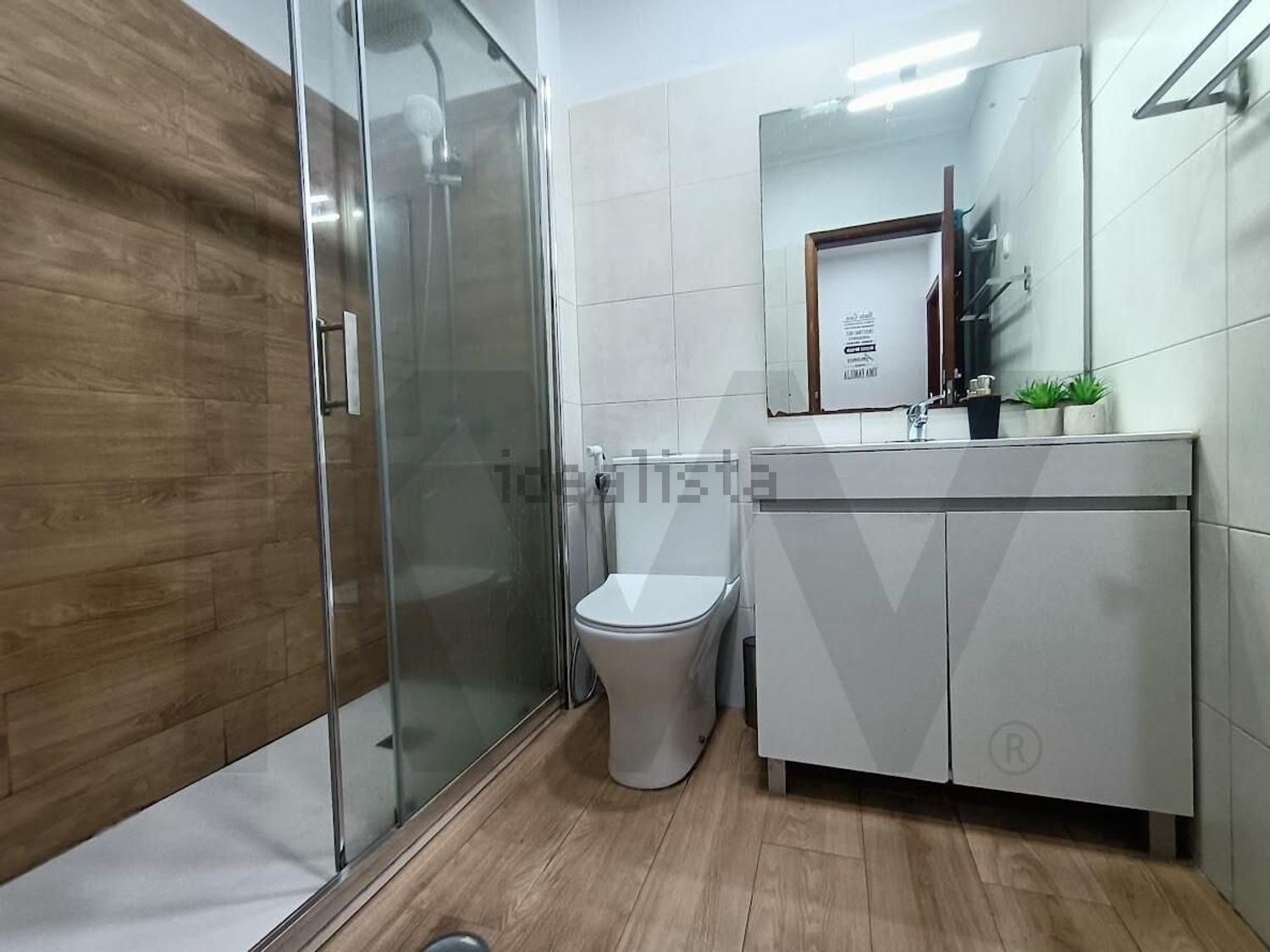 公寓 t2出售在Rua Azevedo Coutinho s/n - 卫生间