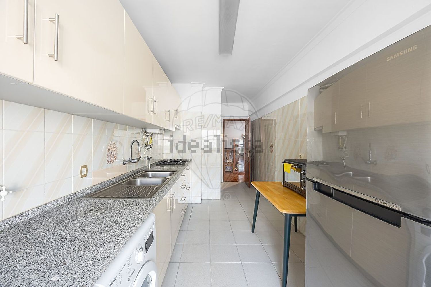 公寓 t4出售在Praceta Cesário Verde - 厨房