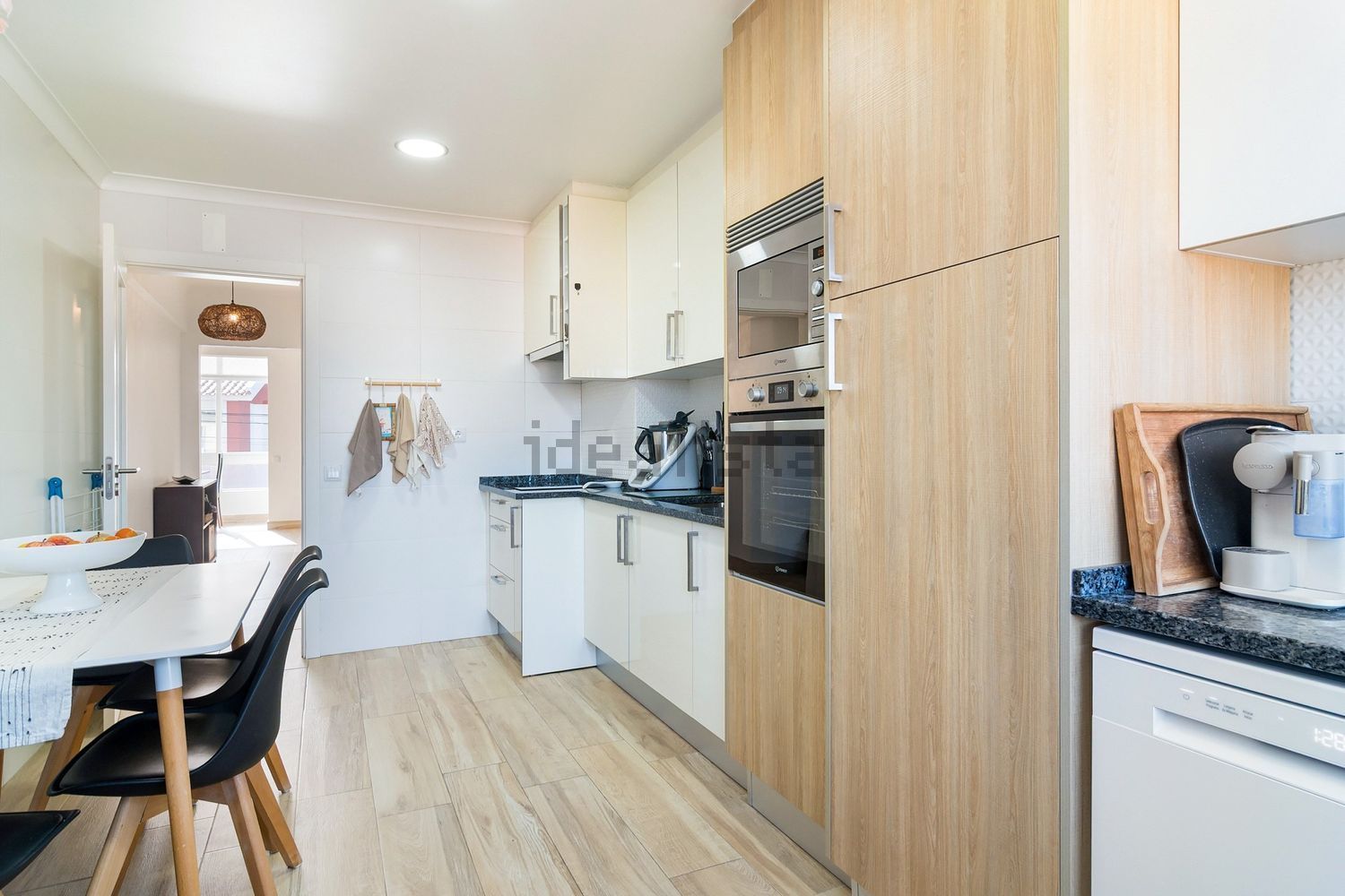 公寓 t2出售在Rua Benjamim Ribeiro, 90 b - 厨房