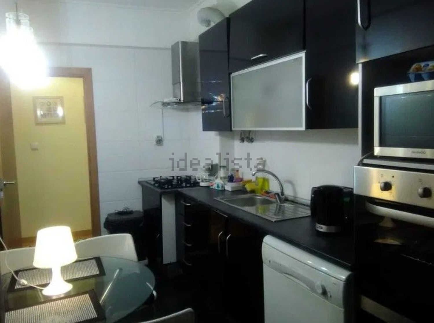 出租房间在Rua Professor José Maria Vinagre, 3 - 厨房