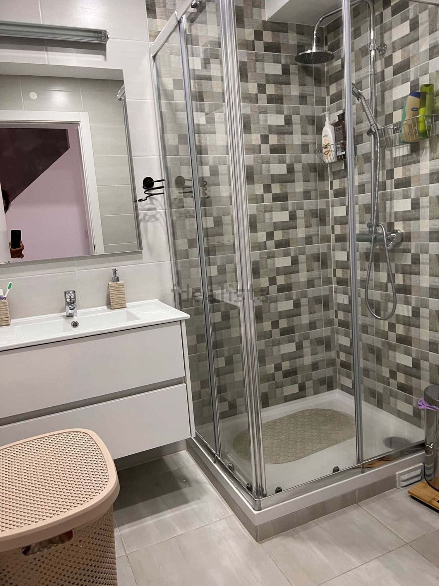 出租房间在Rua Cassiano Branco, 221 - 卫生间