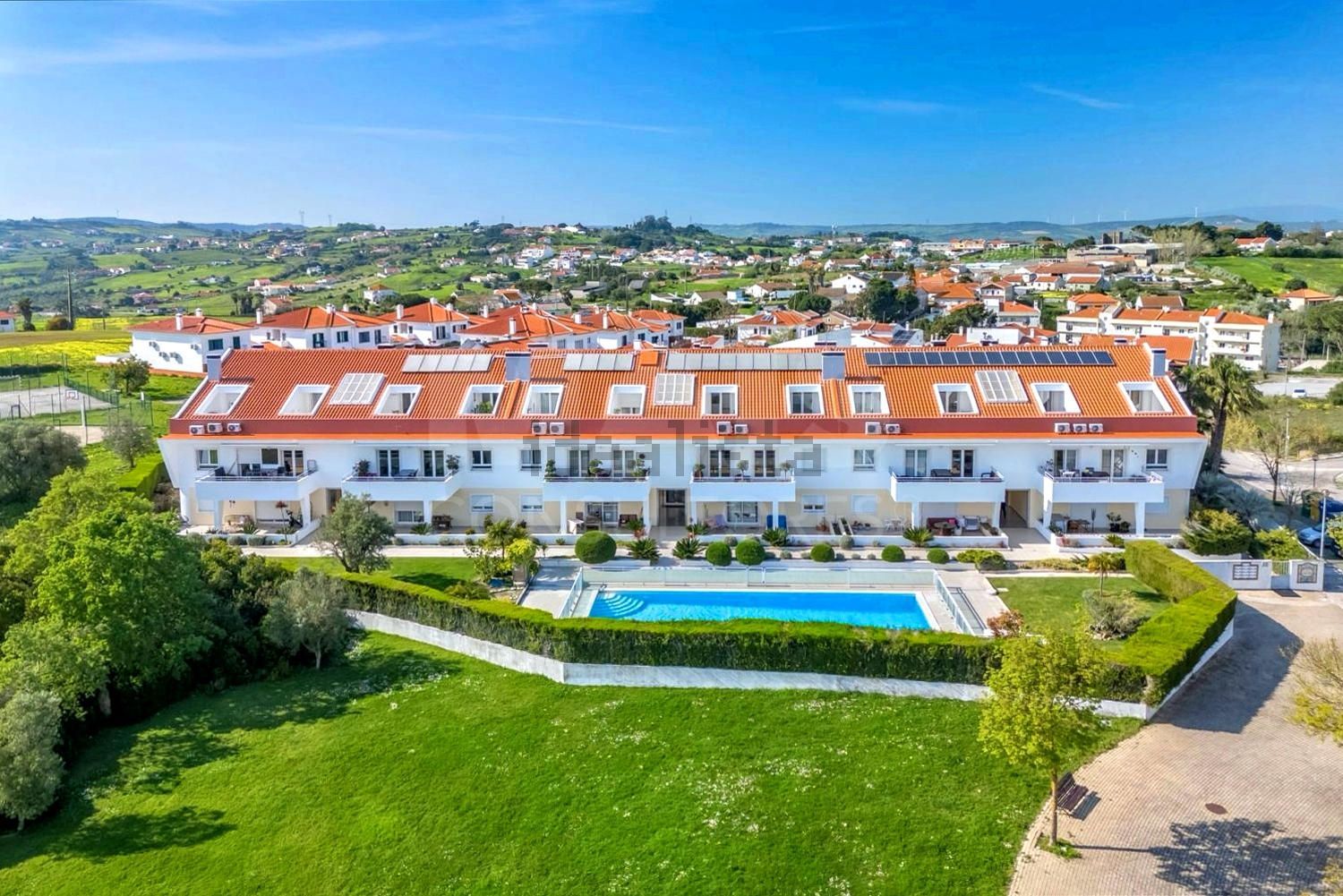 公寓 t4出售在Rua Alexandre Herculano - 游泳池