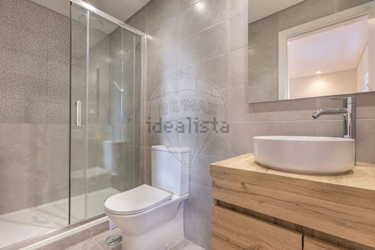 公寓 t2出售在Rua Sargento Armando Monteiro Ferreira - 卫生间