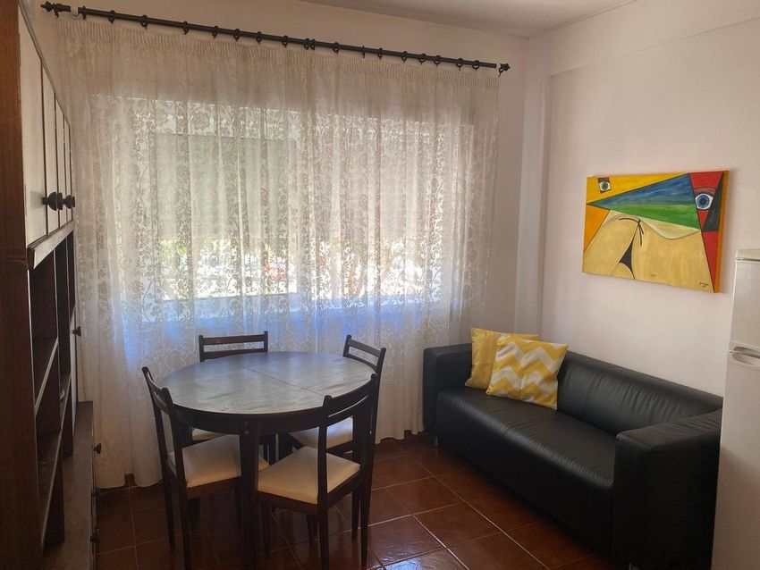 公寓 t1出售在Praceta Vitorino Nemésio, 4